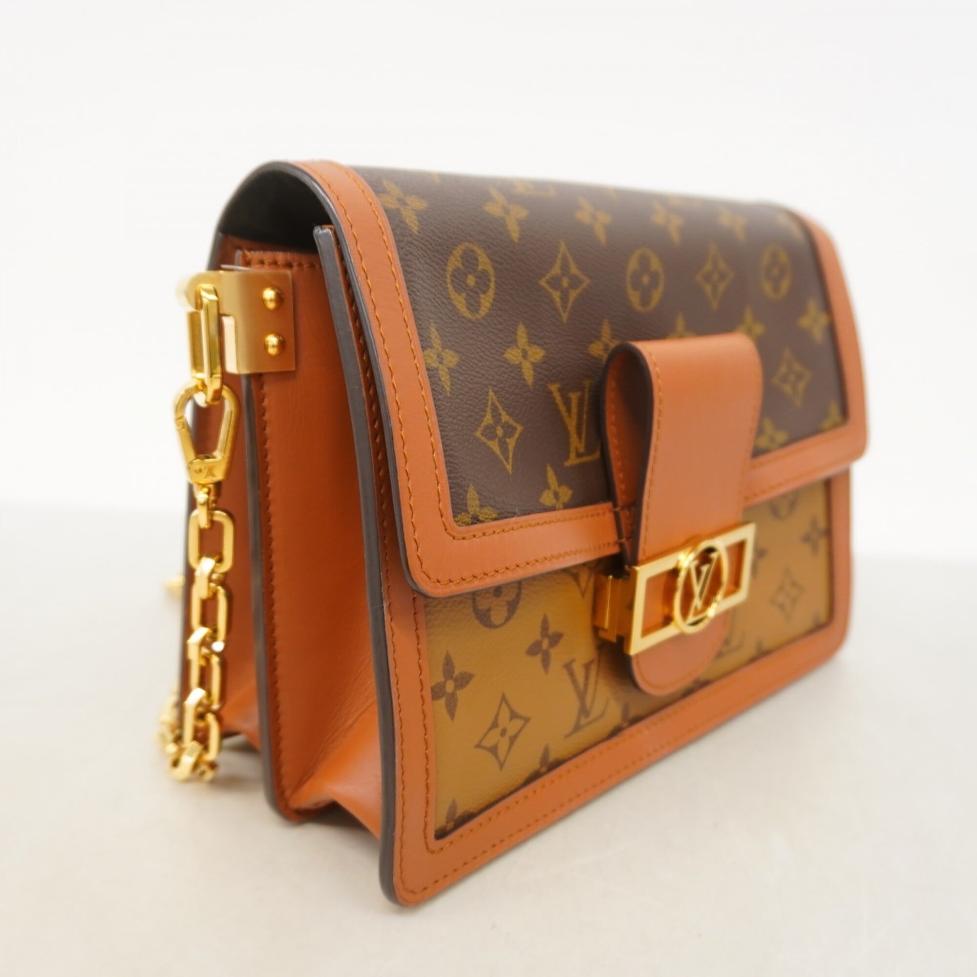 Louis Vuitton Brown Shoulder Bag (Pre-Owned)