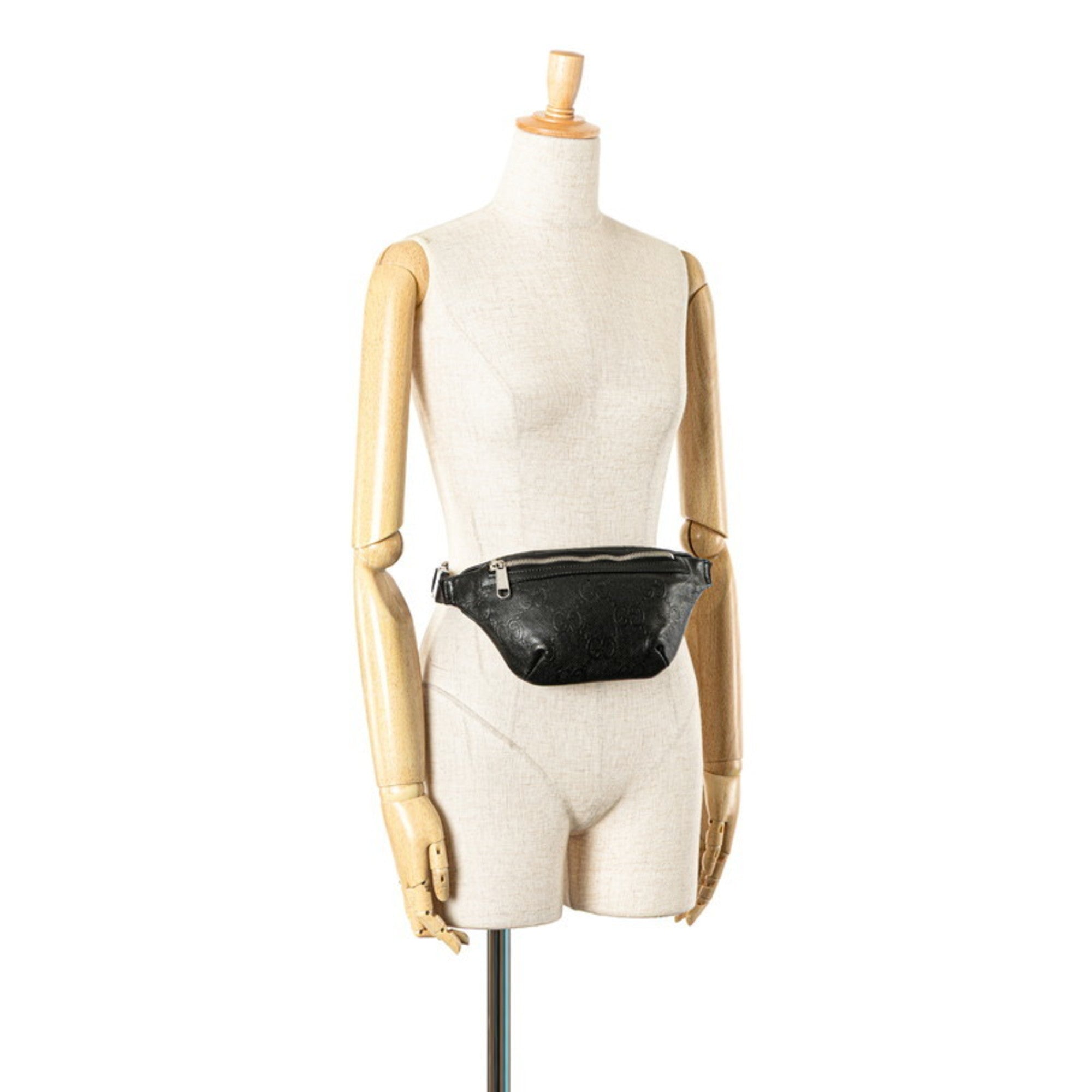 Gucci Black Leather Fanny Pack Sling Bag (Pre-Owned)
