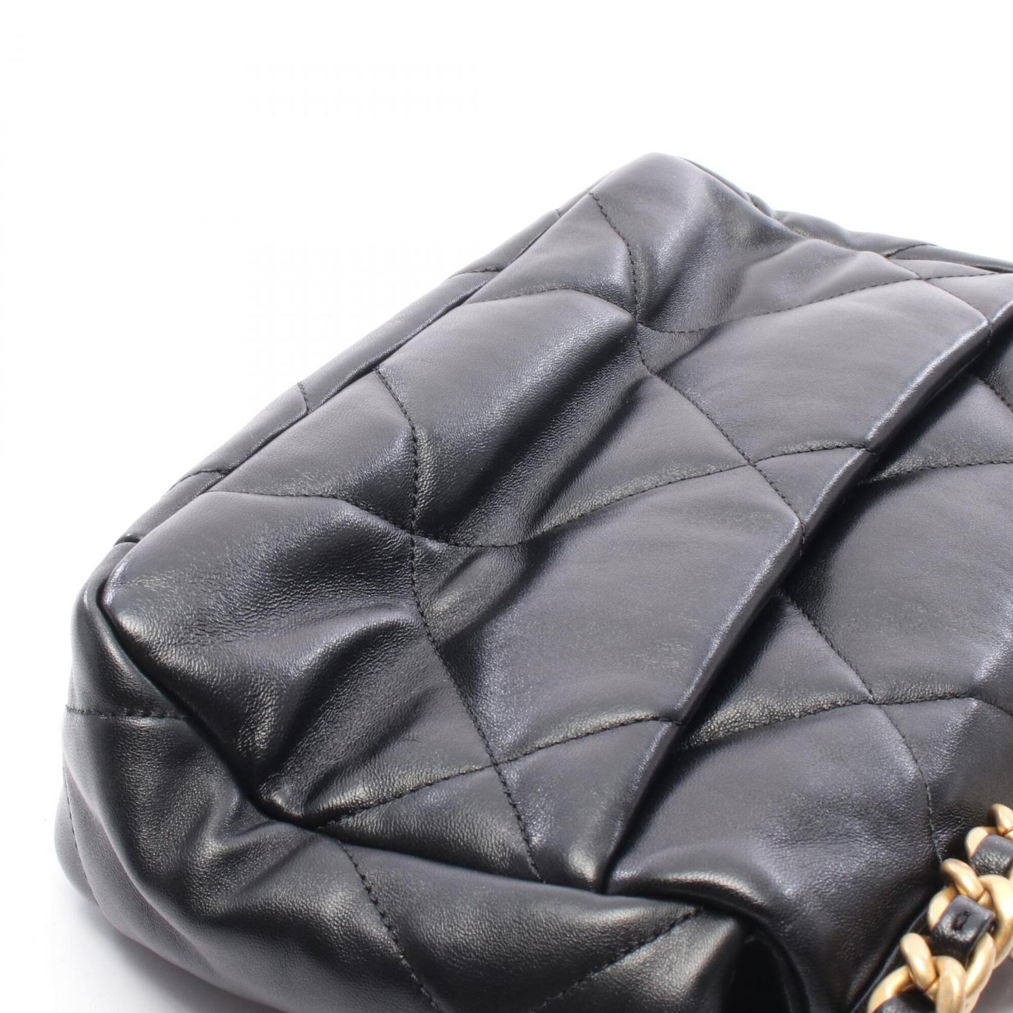 Chanel Black Leather Shoulder Bag (Pre-Owned)