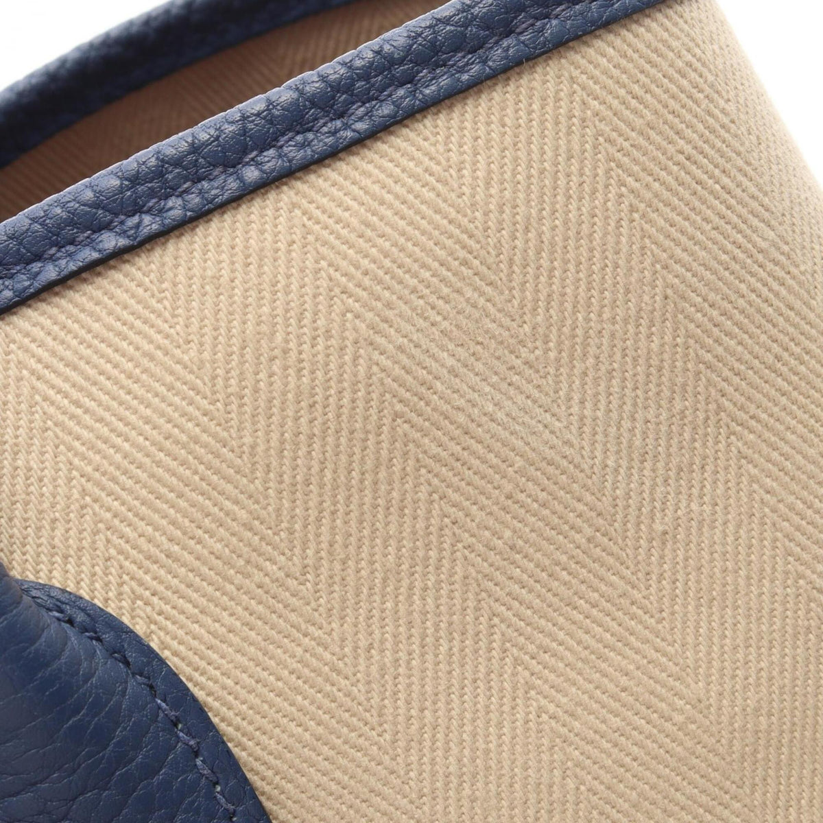 Hermes Blue Ivory Toile Chevron Handbag Tote Bag (Pre-Owned)