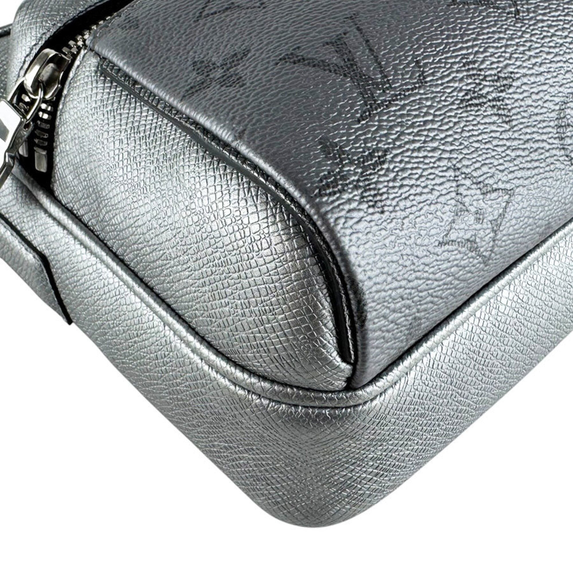Louis Vuitton Silver Leather Shoulder Bag (Pre-Owned)