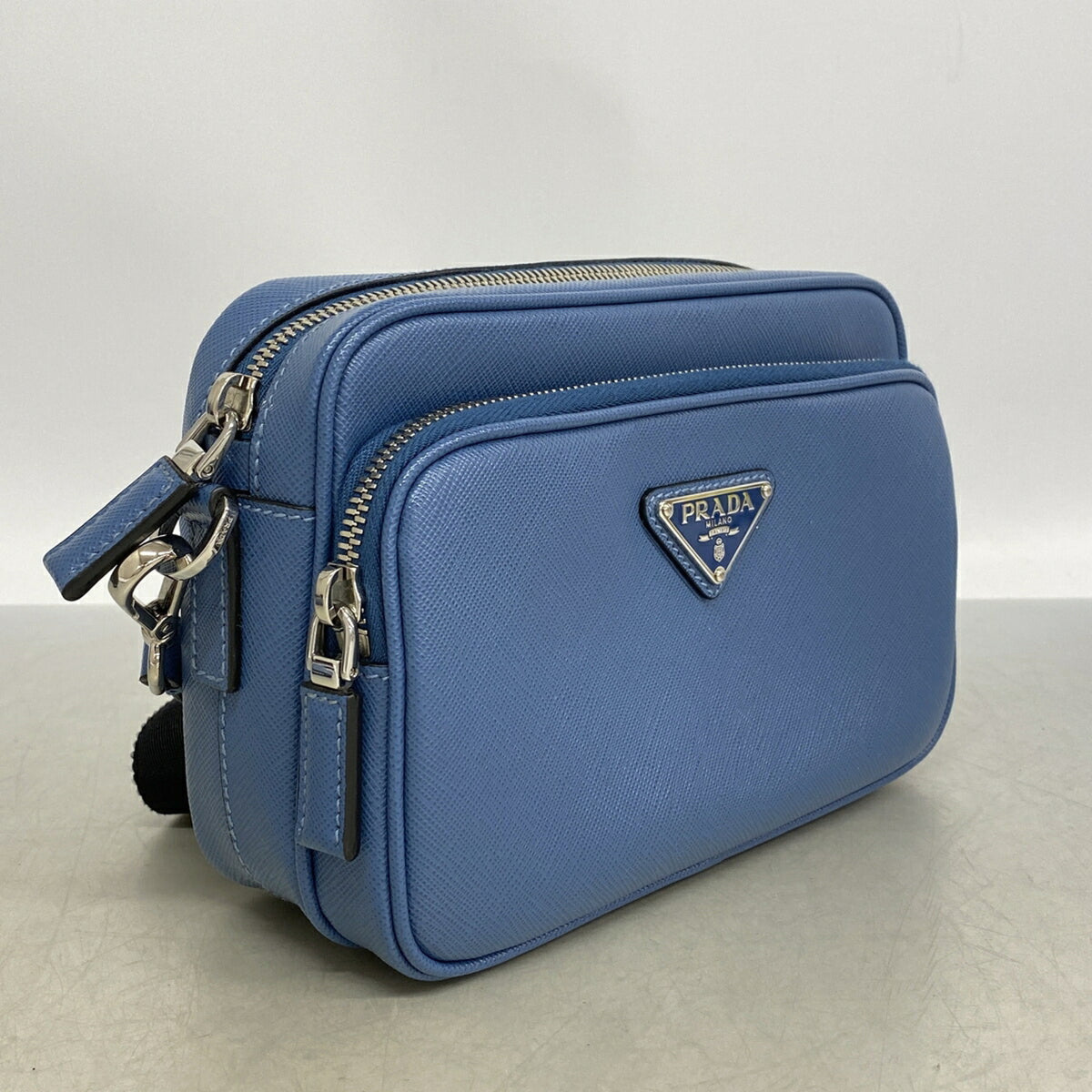 Prada Blue Leather Shoulder Bag (Pre-Owned)