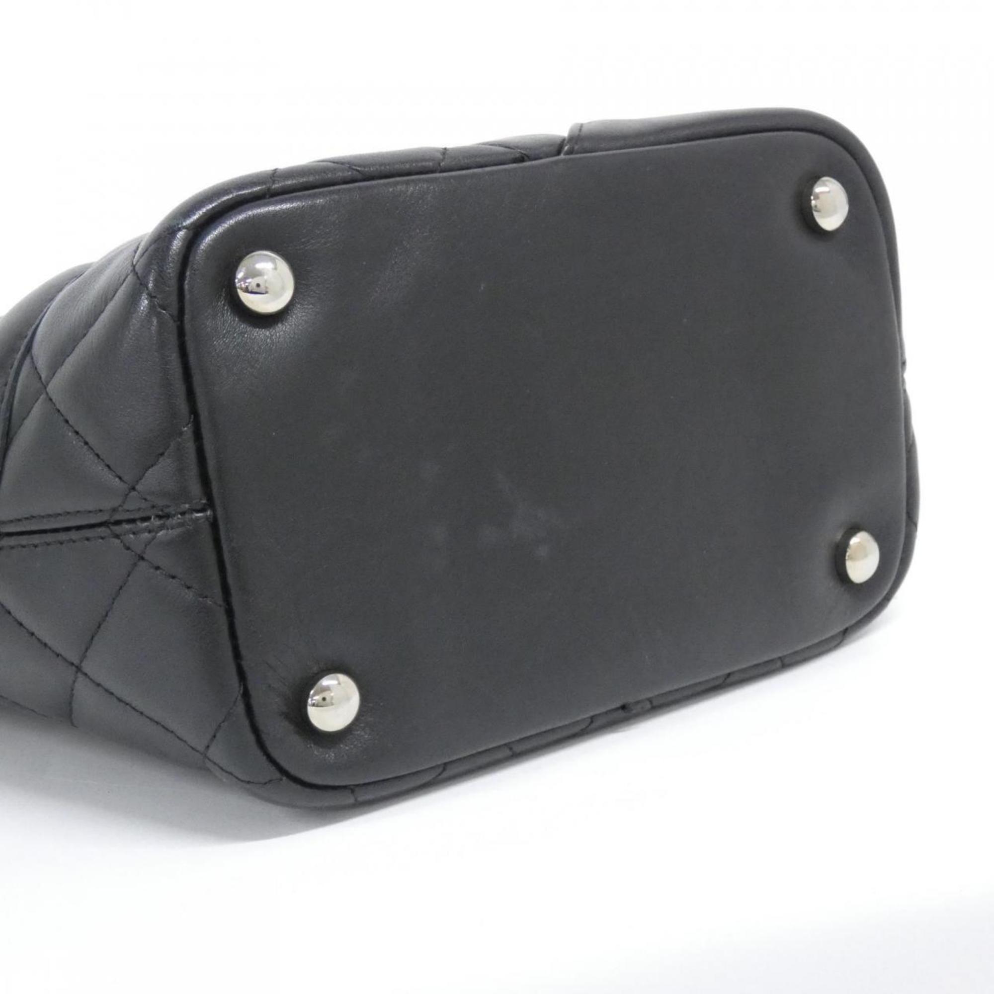Chanel Black Leather Handbag (Pre-Owned)