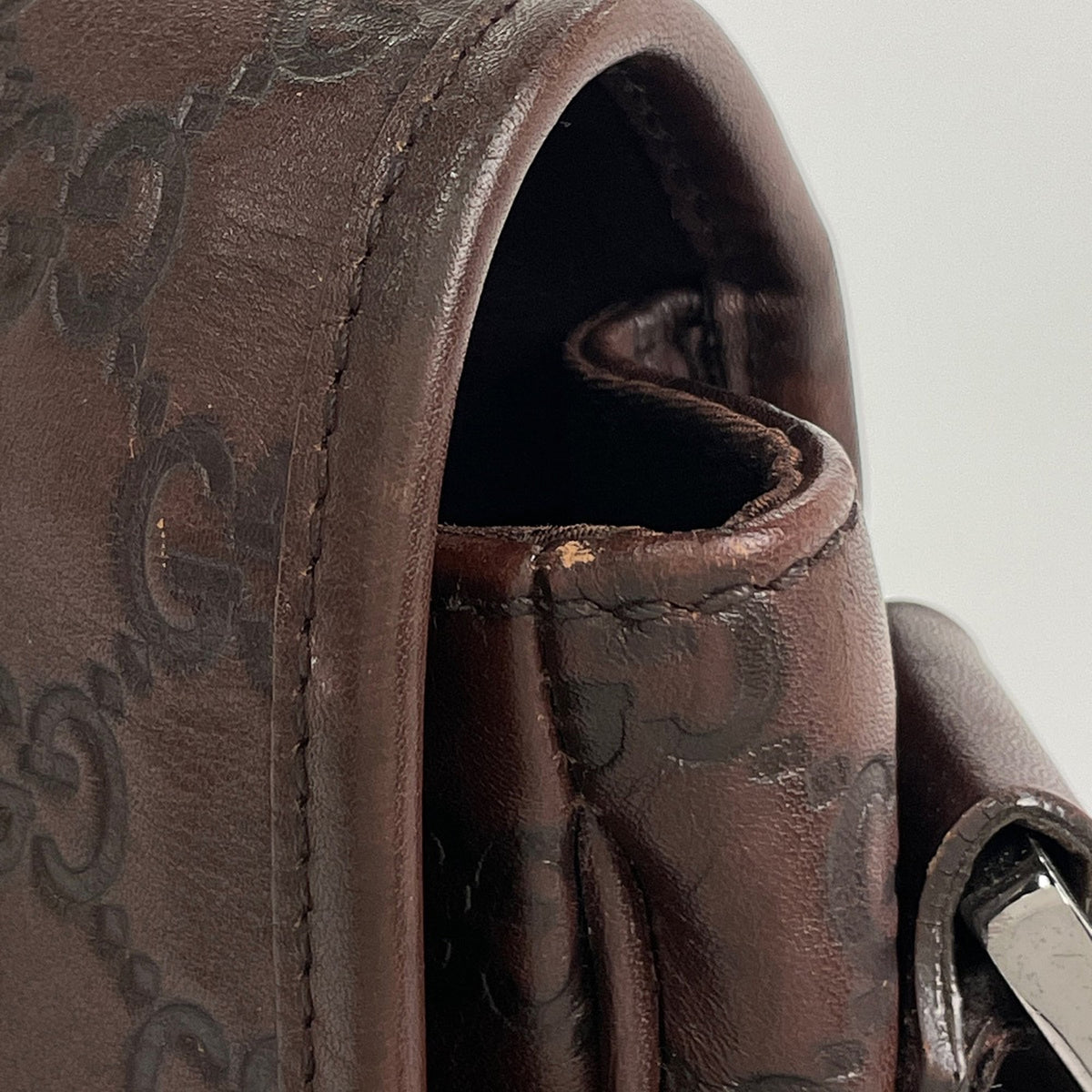 Gucci Brown Leather Shoulder Bag (Pre-Owned)