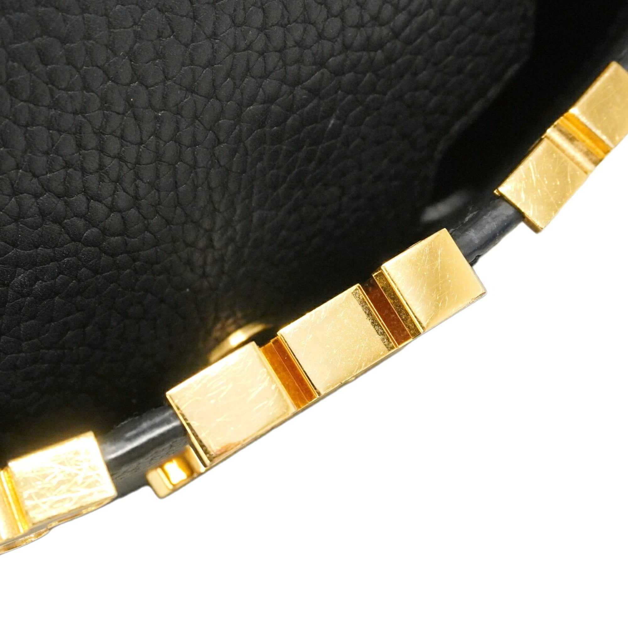 Louis Vuitton Black Handbag (Pre-Owned)
