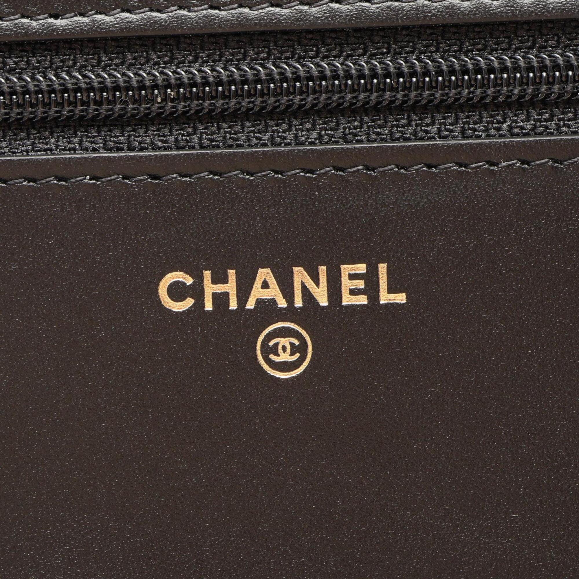 Chanel Black Leather Grained Calfskin Handbag Shoulder Bag (Pre-Owned)