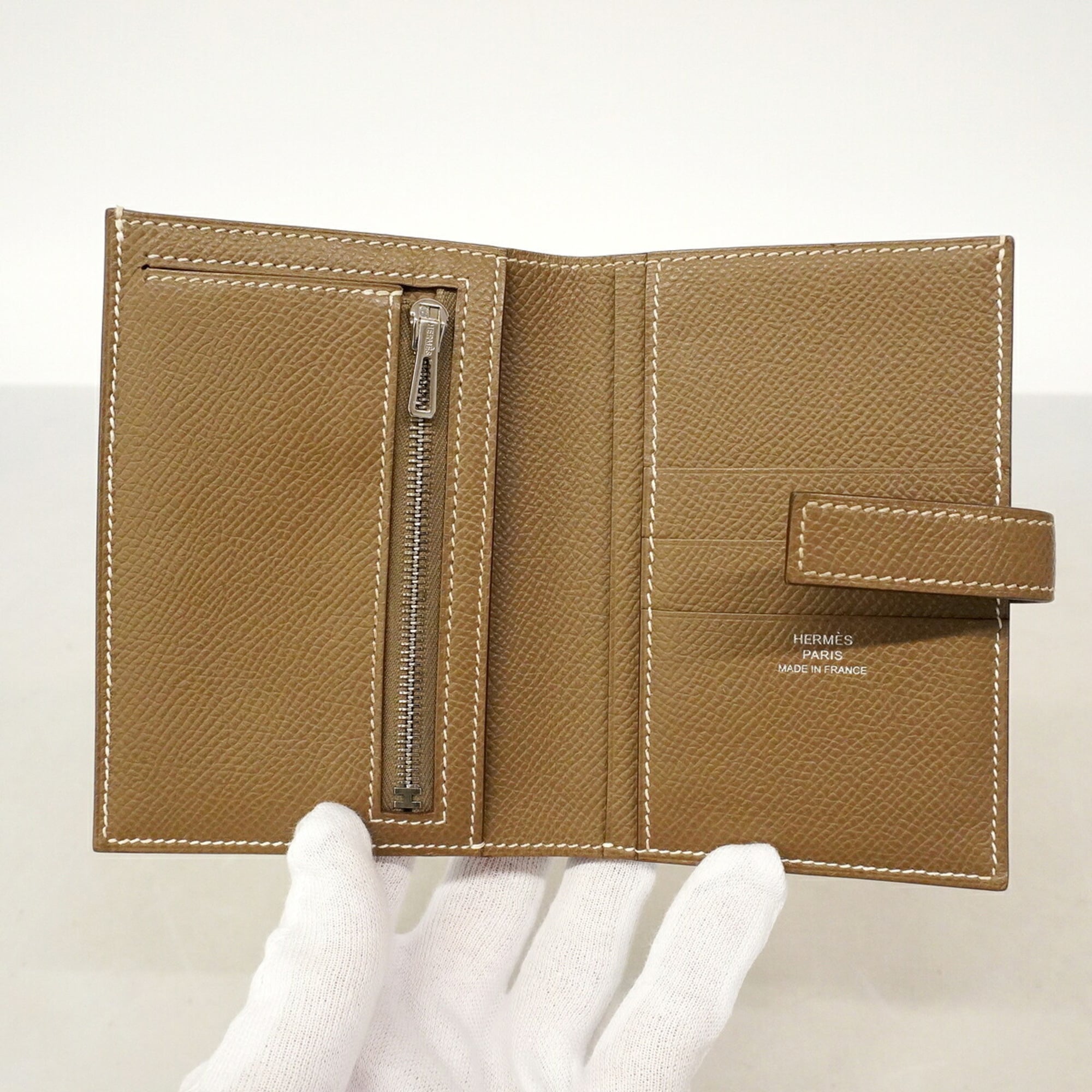 Hermes Etoupe Gray Leather Wallet (Bi-Fold) (Pre-Owned)