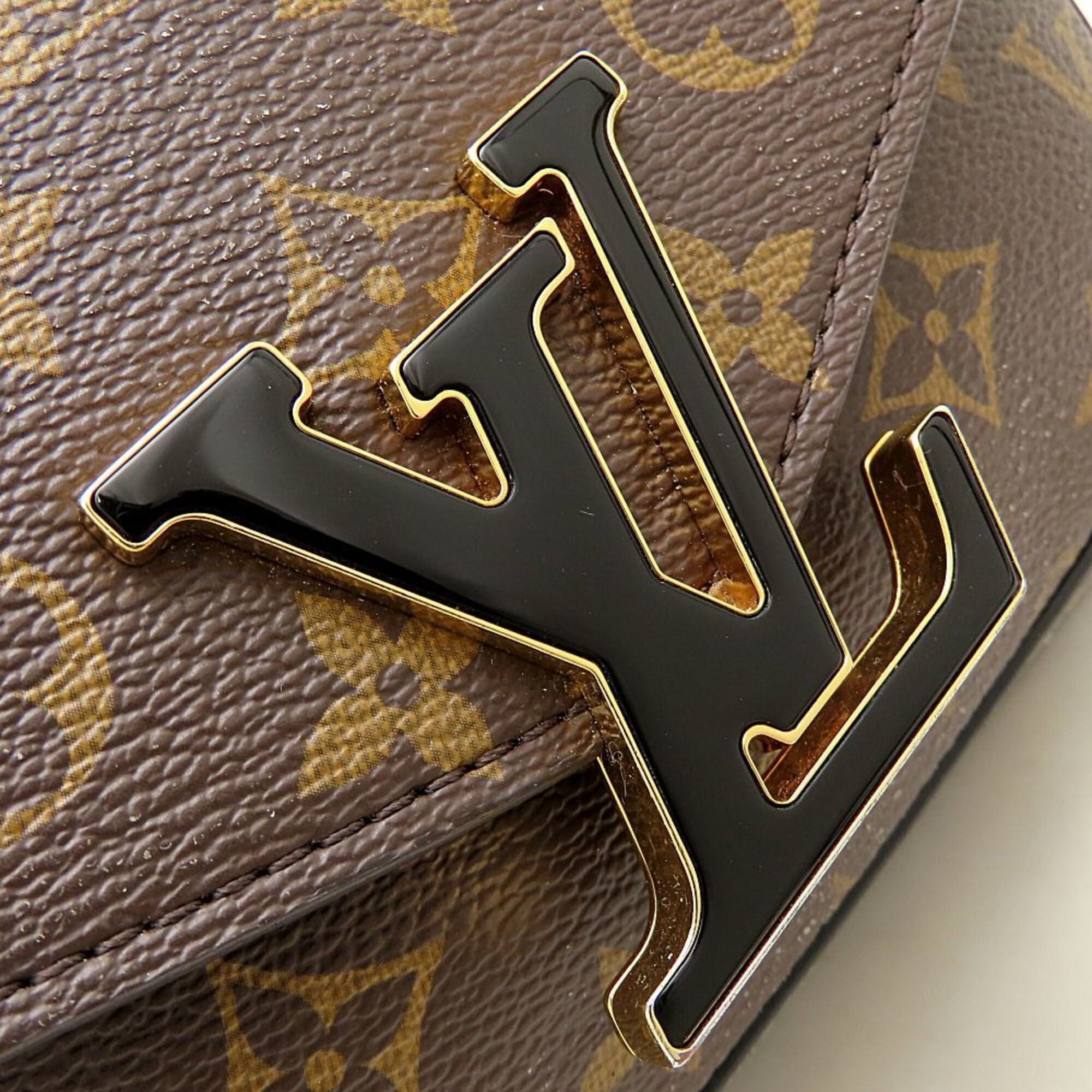 Louis Vuitton Brown Monogram Monogram Shoulder Bag (Pre-Owned)
