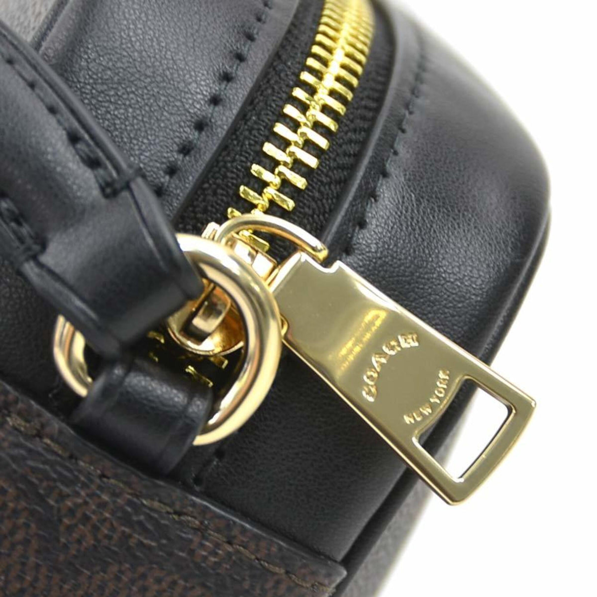 Coach Black Brown Leather Shoulder Bag (Pre-Owned)