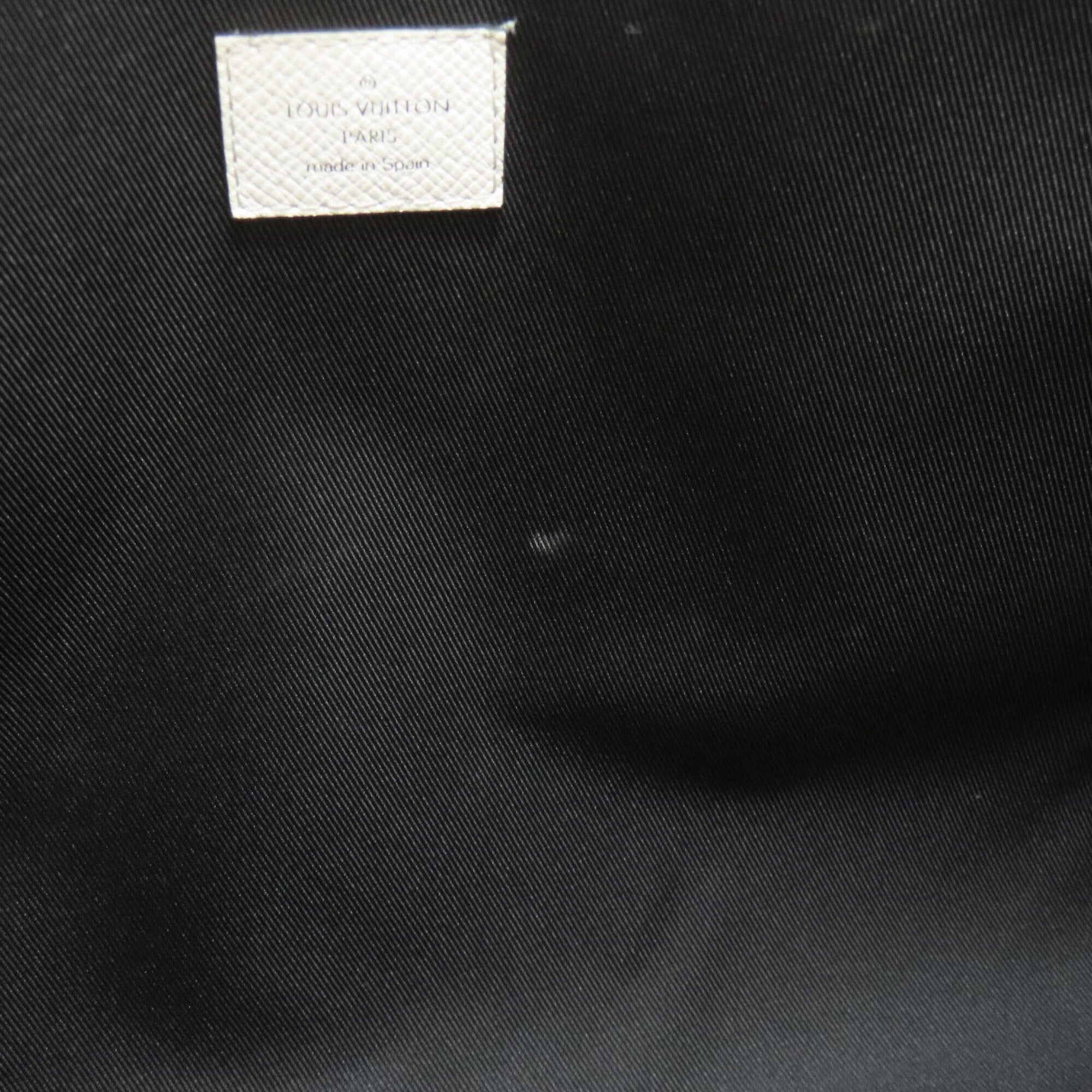 Louis Vuitton Blanc Monogram Taigarama Tote Bag (Pre-Owned)
