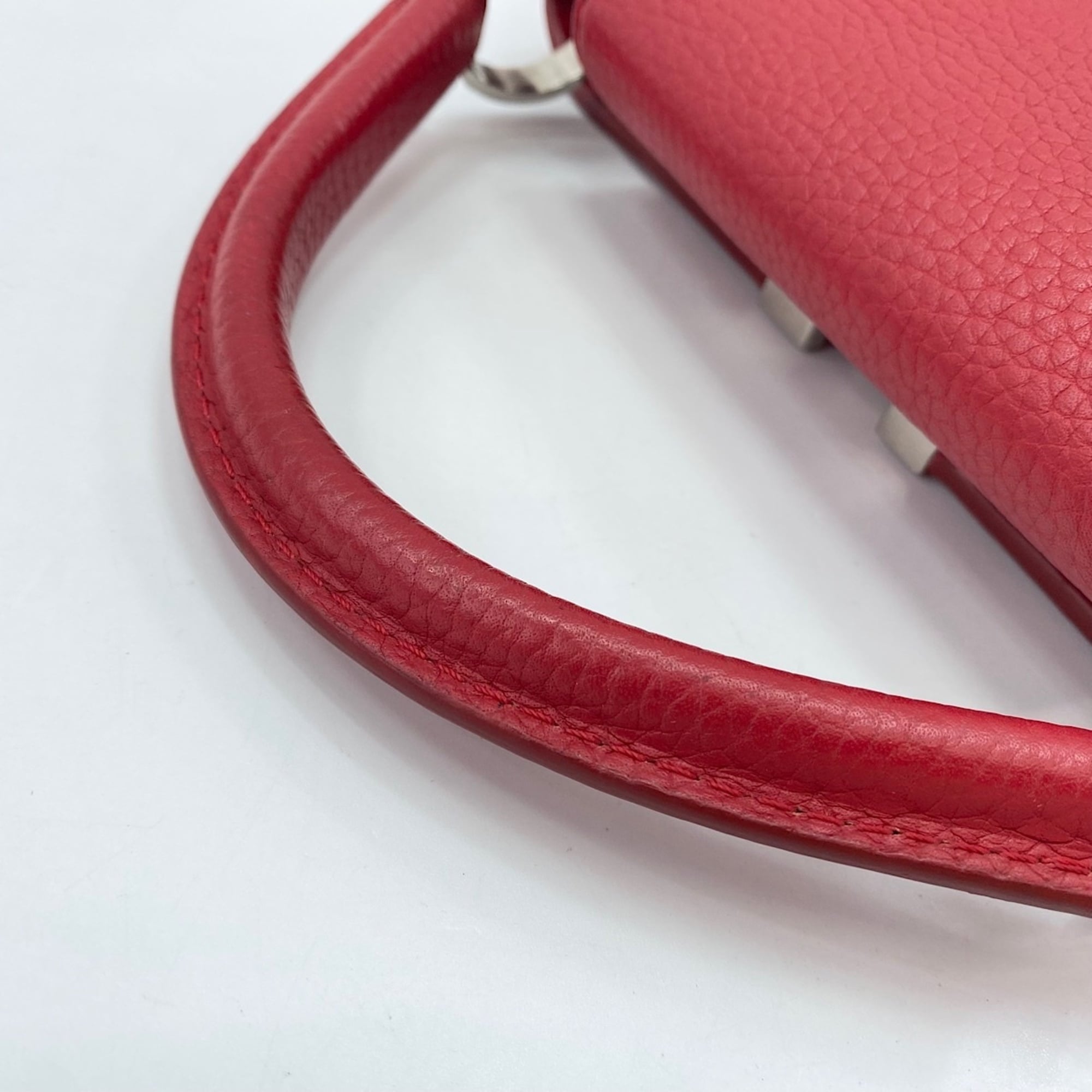 Louis Vuitton Red Color Handbag (Pre-Owned)