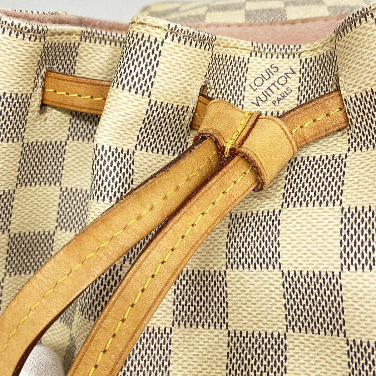 Louis Vuitton White Backpack (Pre-Owned)