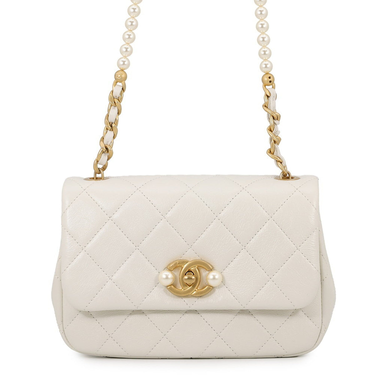 Chanel Matelasse White Leather Handbag Shoulder Bag (Pre-Owned)