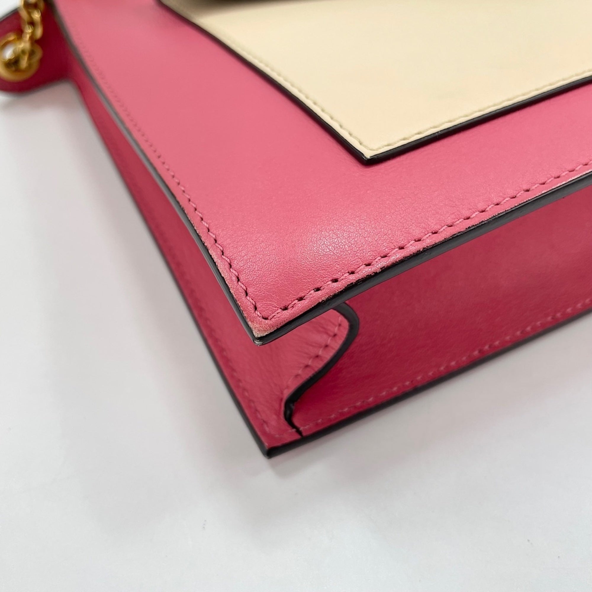 Celine Pink Shoulder Bag (Pre-Owned)