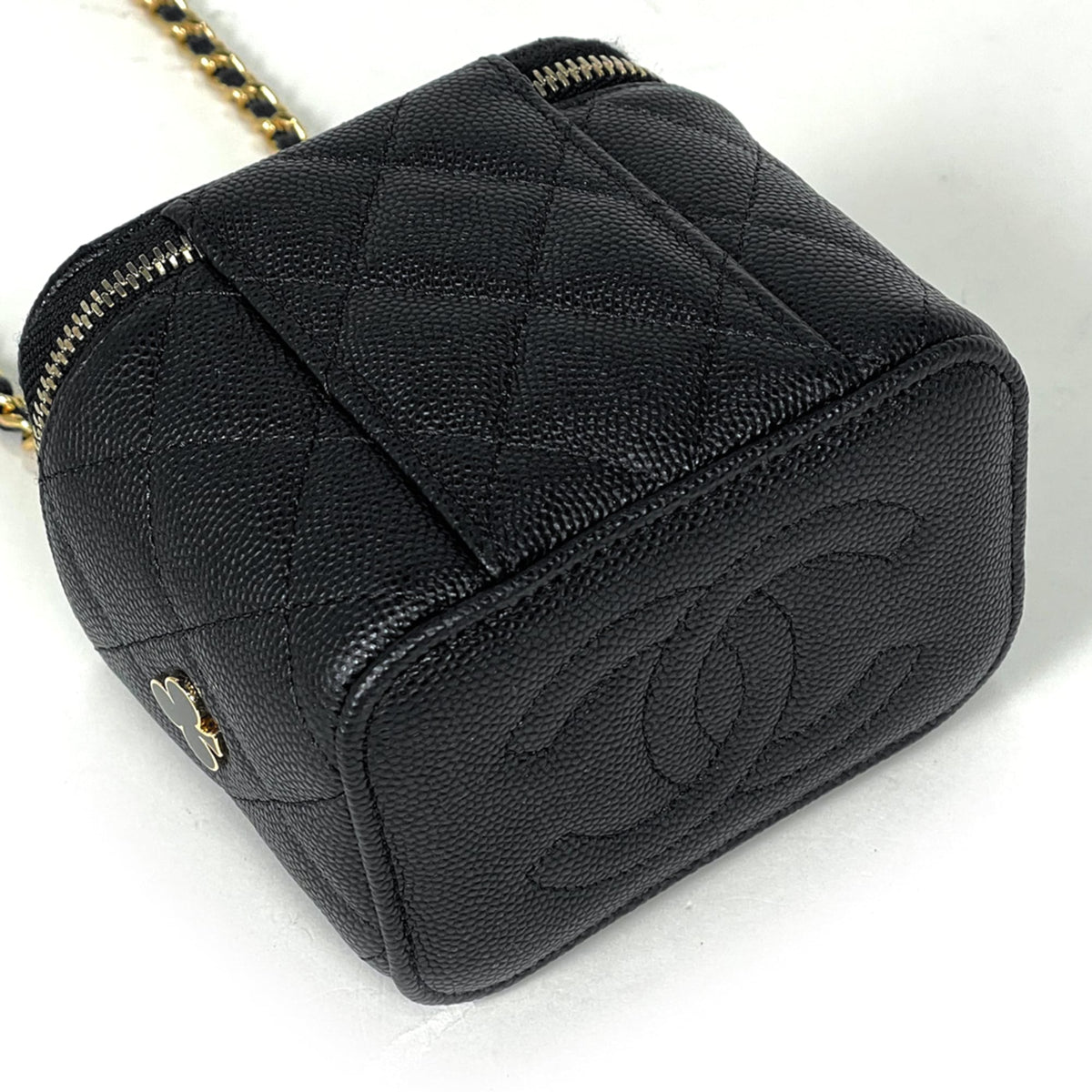 Chanel Matelasse Black Grained Calfskin Shoulder Bag Vanity Bag (Pre-Owned)