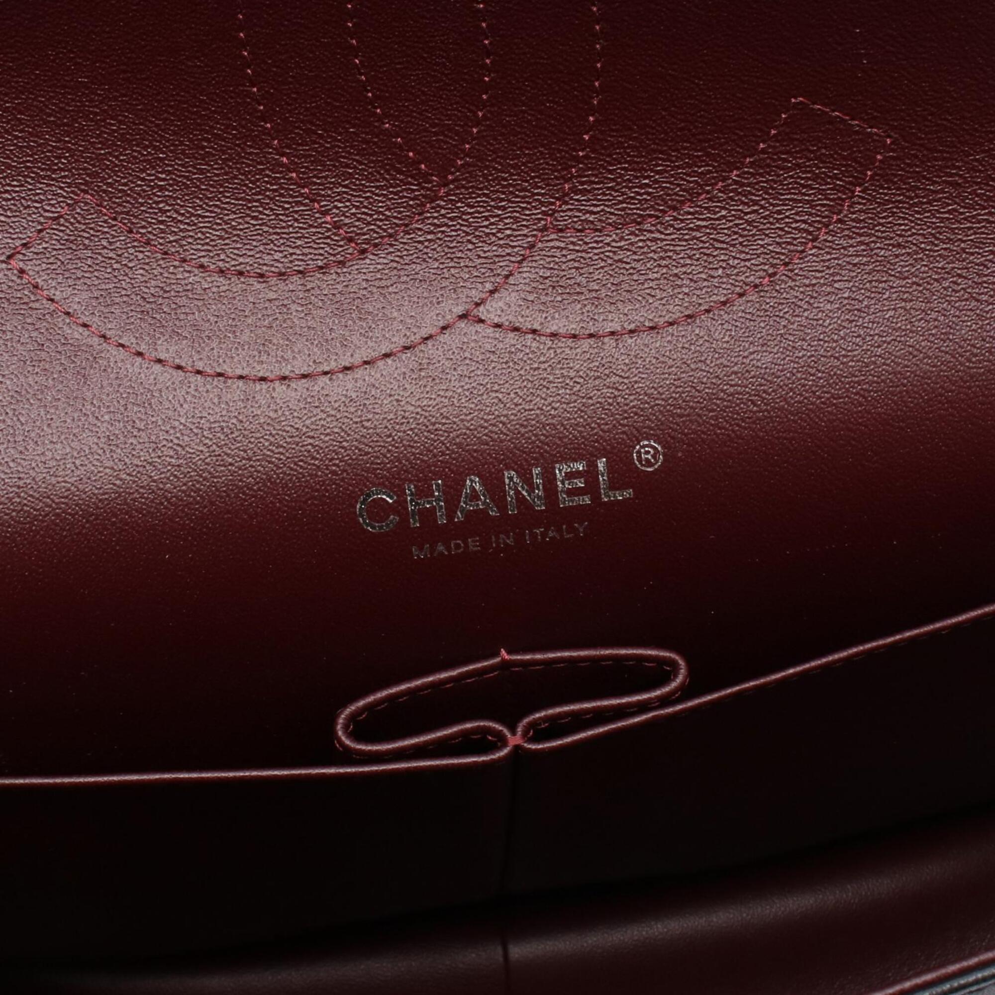 Chanel Black Leather Handbag Shoulder Bag (Pre-Owned)