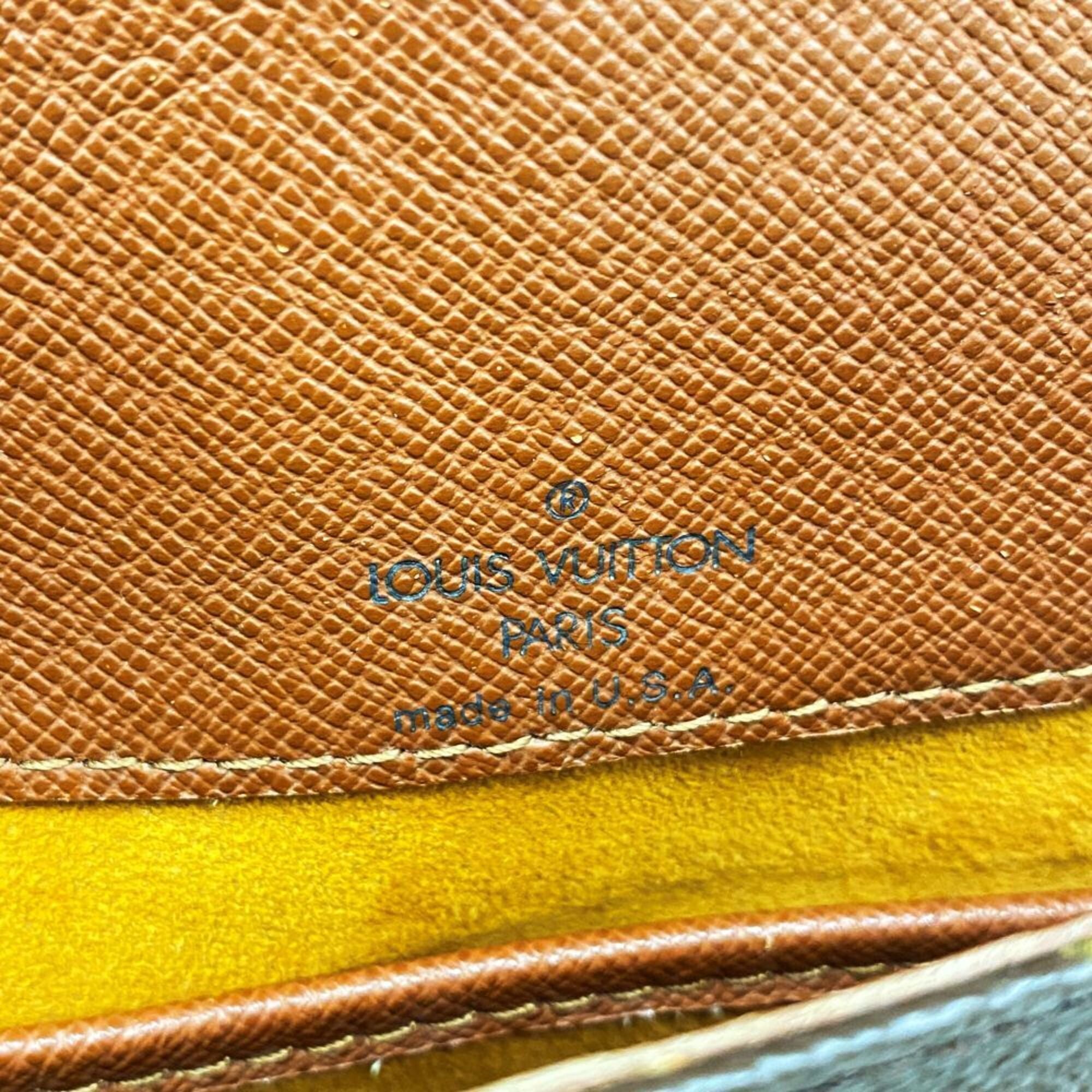 Louis Vuitton Brown Shoulder Bag (Pre-Owned)