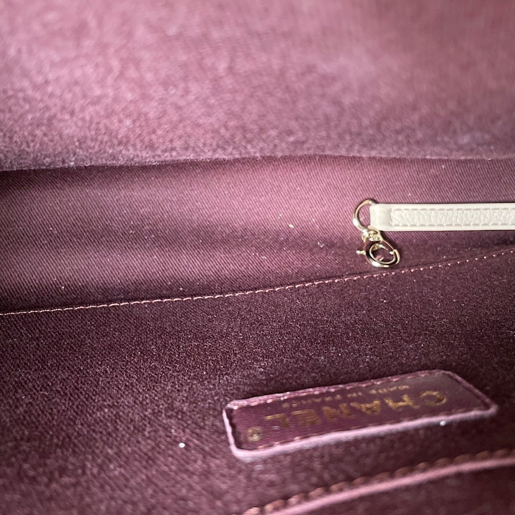 Chanel Pink Handbag (Pre-Owned)