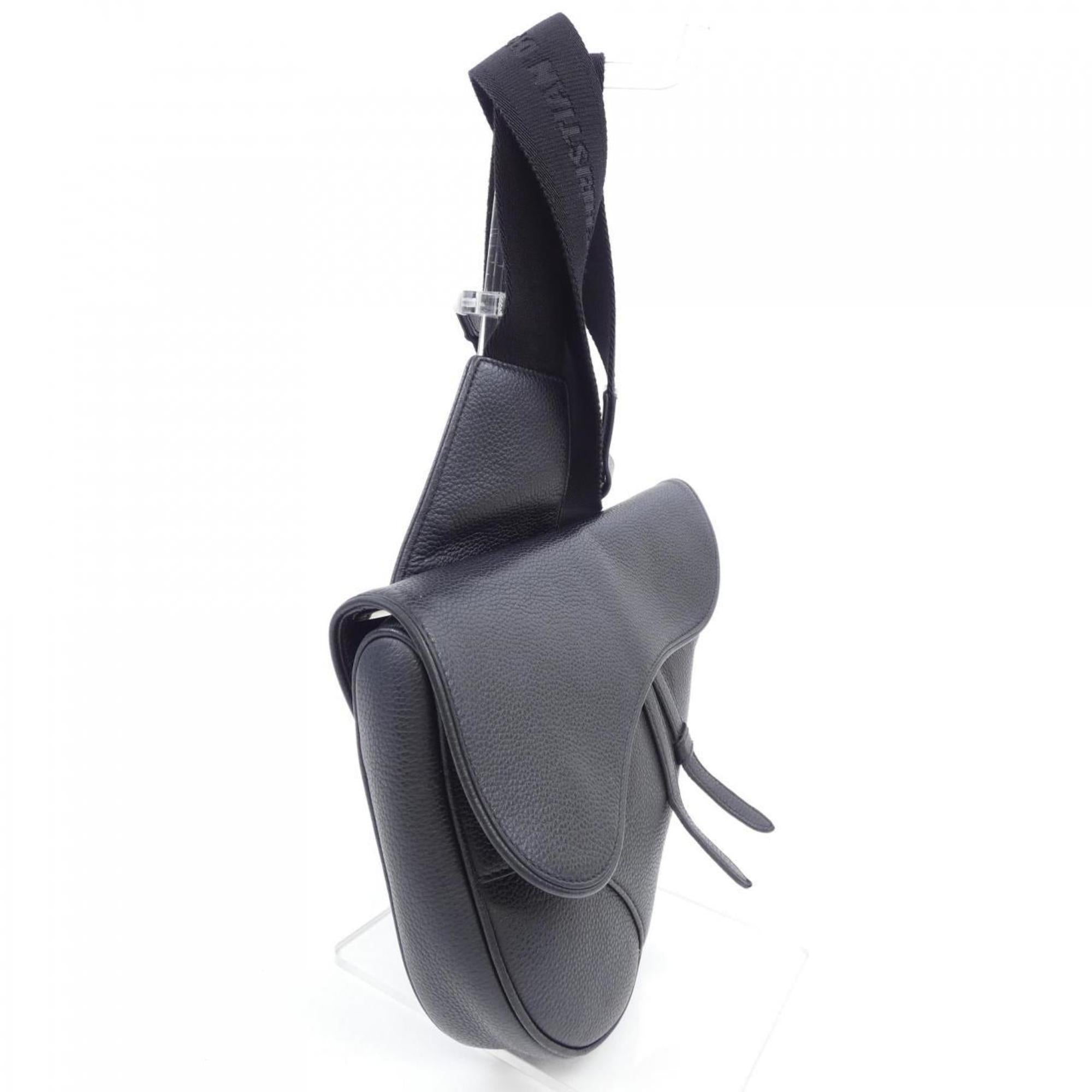 Christian Dior Black Leather Handbag (Pre-Owned)