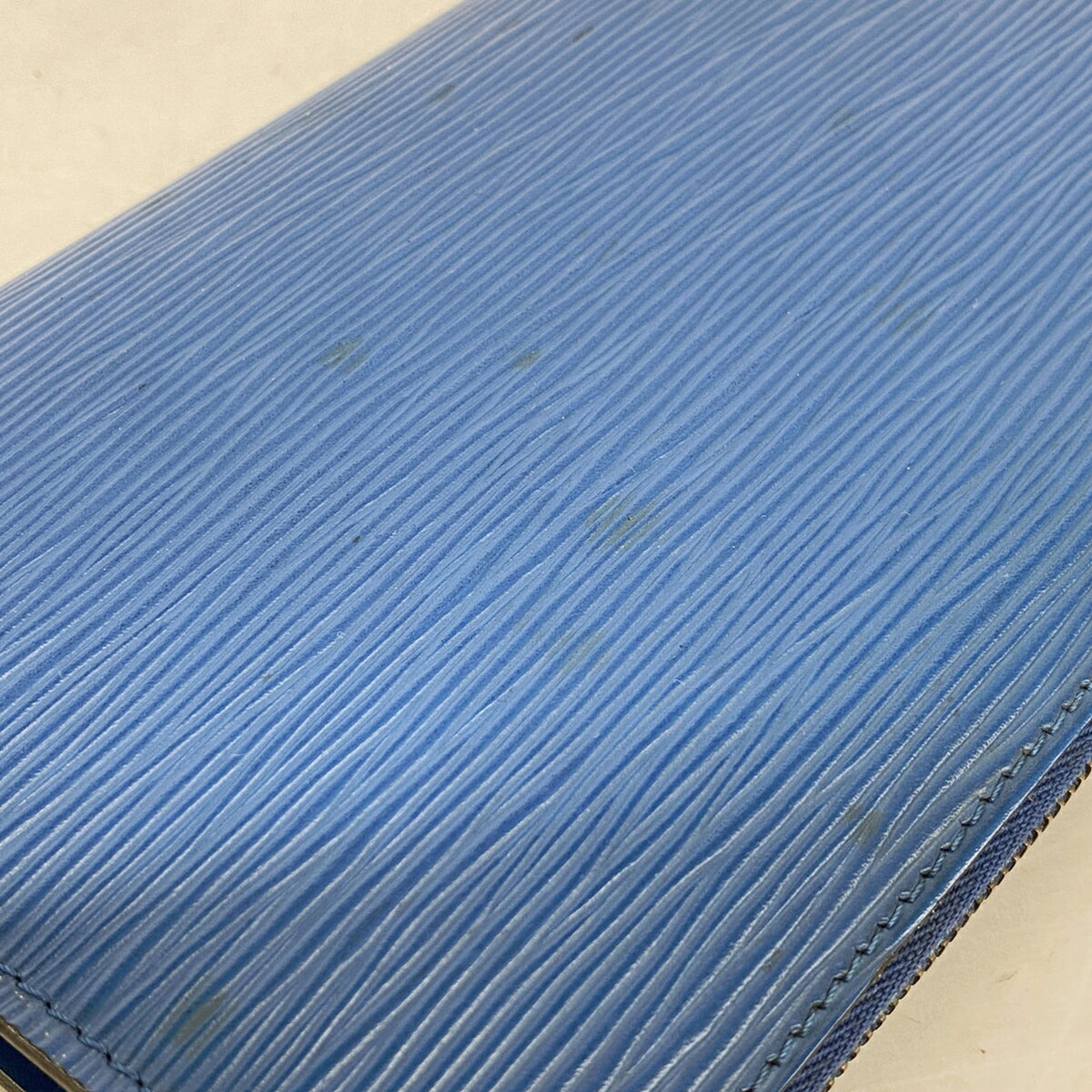Louis Vuitton Toledo Blue Pouch (Pre-Owned)