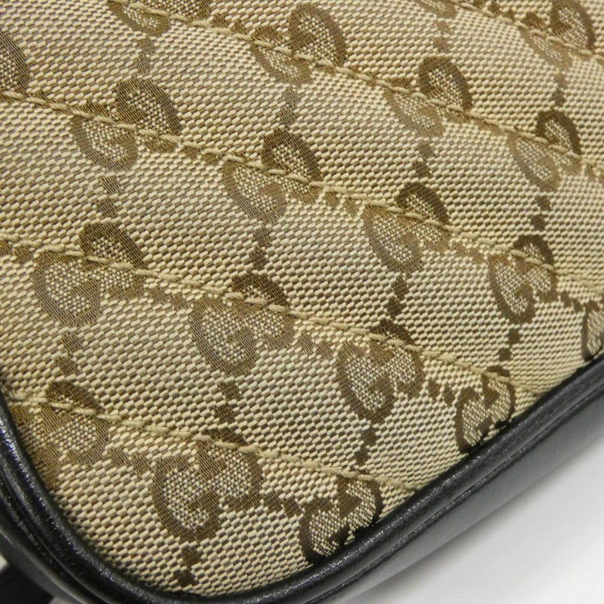 Gucci Beige Black Gg Canvas Leather Shoulder Bag (Pre-Owned)