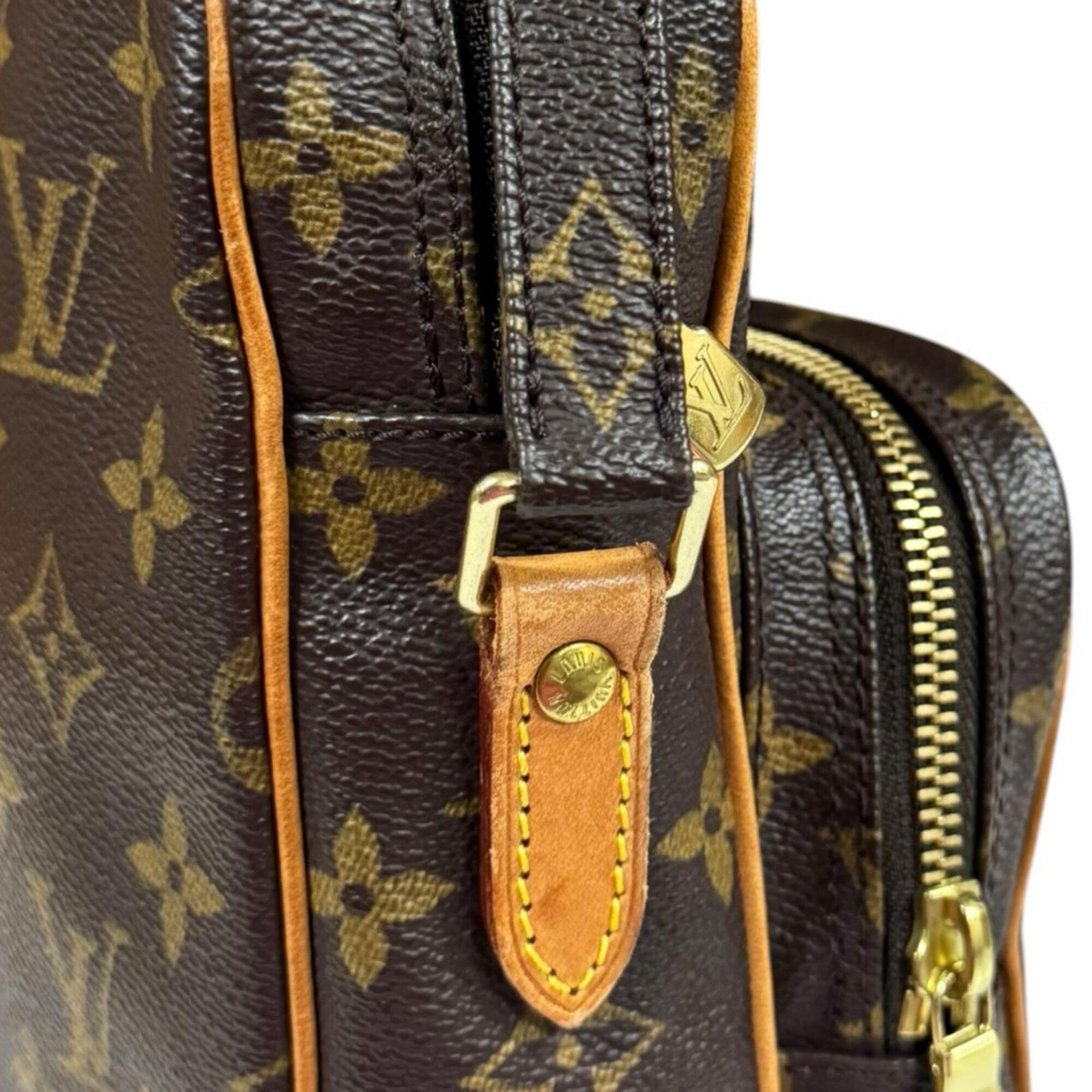 Louis Vuitton Brown Monogram Shoulder Bag (Pre-Owned)