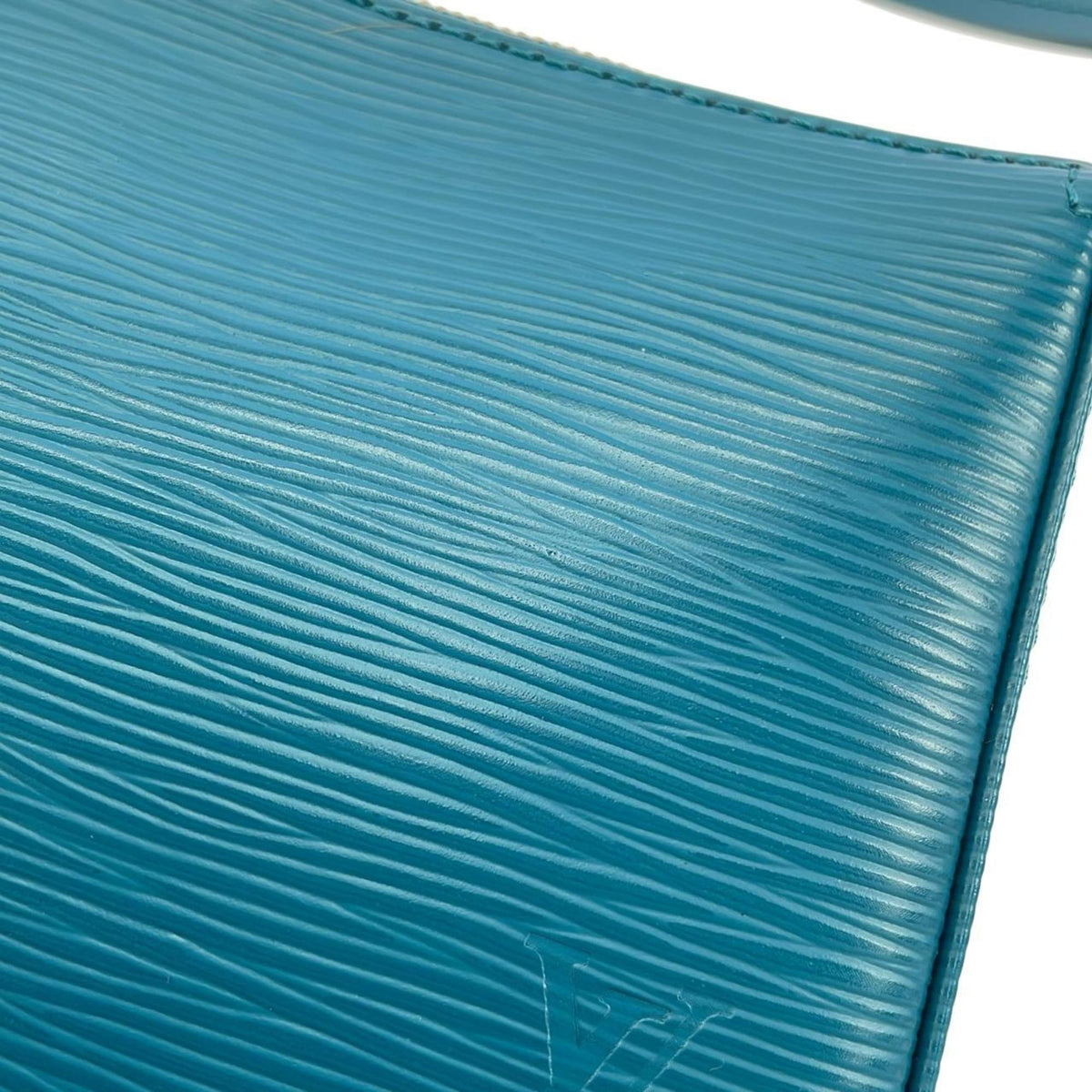 Louis Vuitton Cyan Leather Pochette Pouch (Pre-Owned)