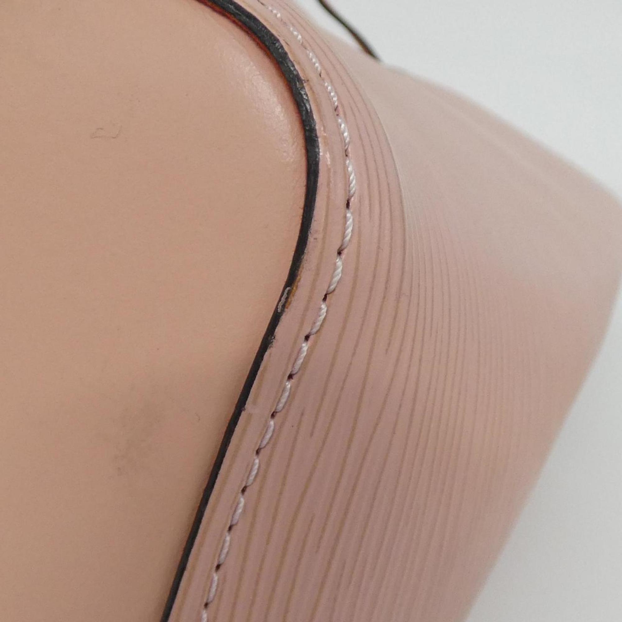 Louis Vuitton Rose Leather Shoulder Bag (Pre-Owned)