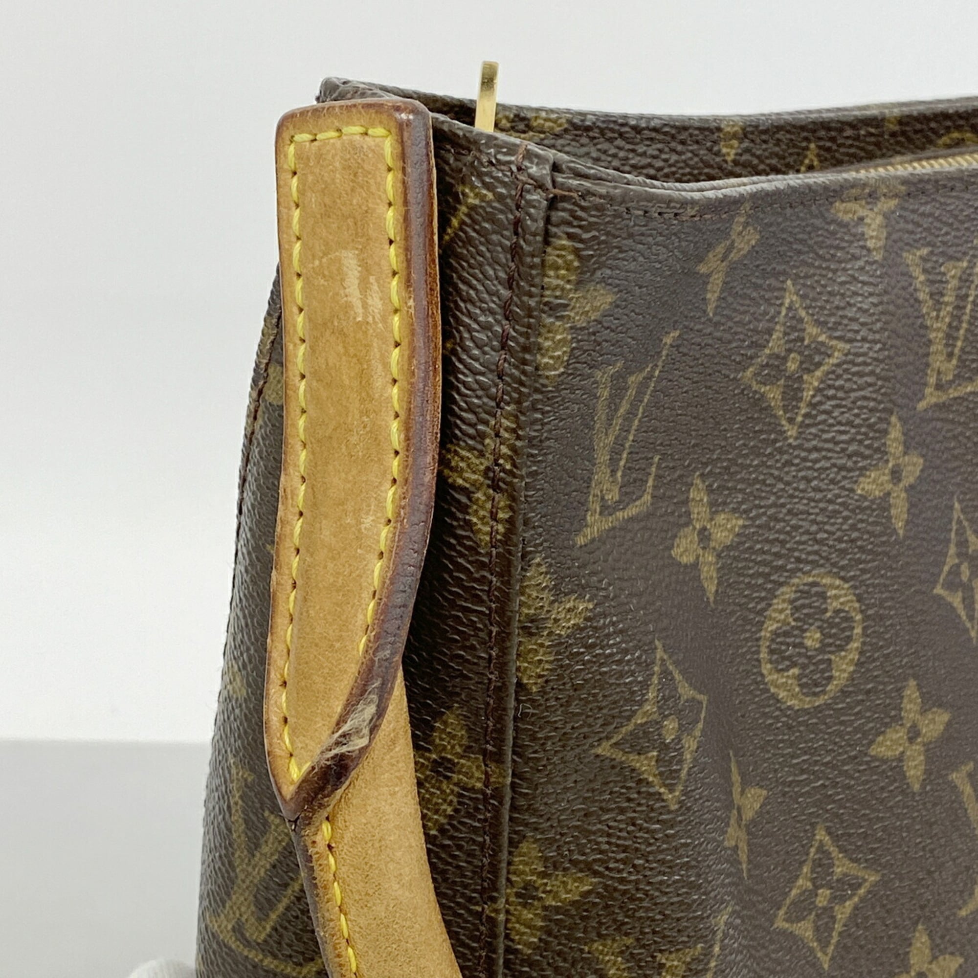 Louis Vuitton Brown Shoulder Bag (Pre-Owned)
