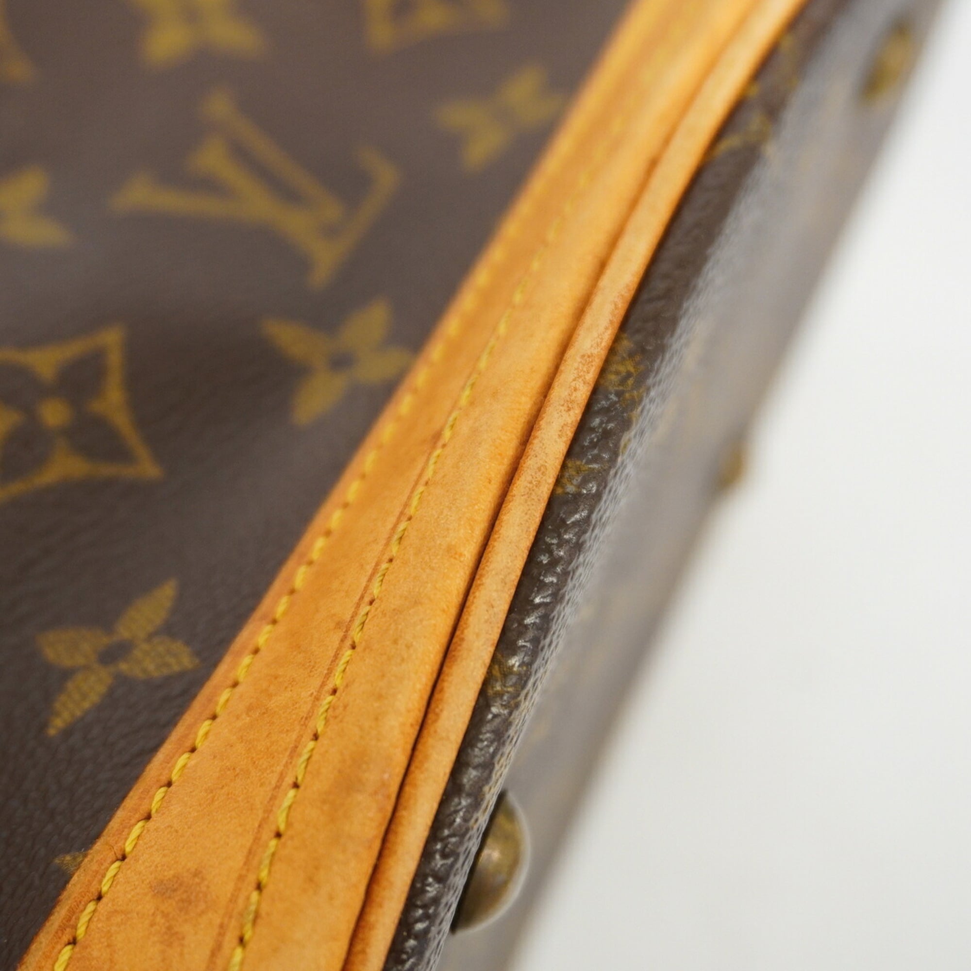 Louis Vuitton Brown Tote Bag (Pre-Owned)