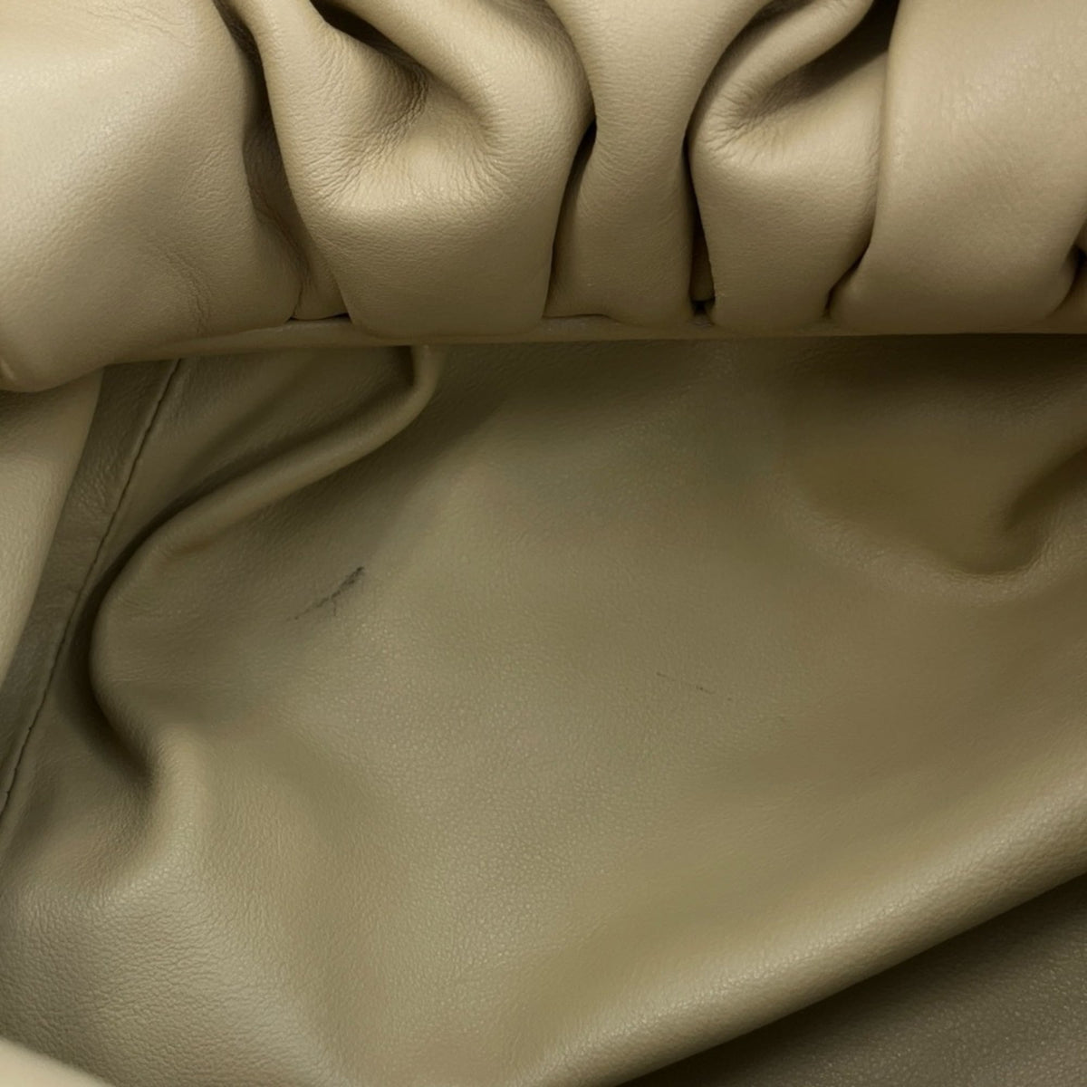 Bottega Veneta Beige Leather Shoulder Bag (Pre-Owned)