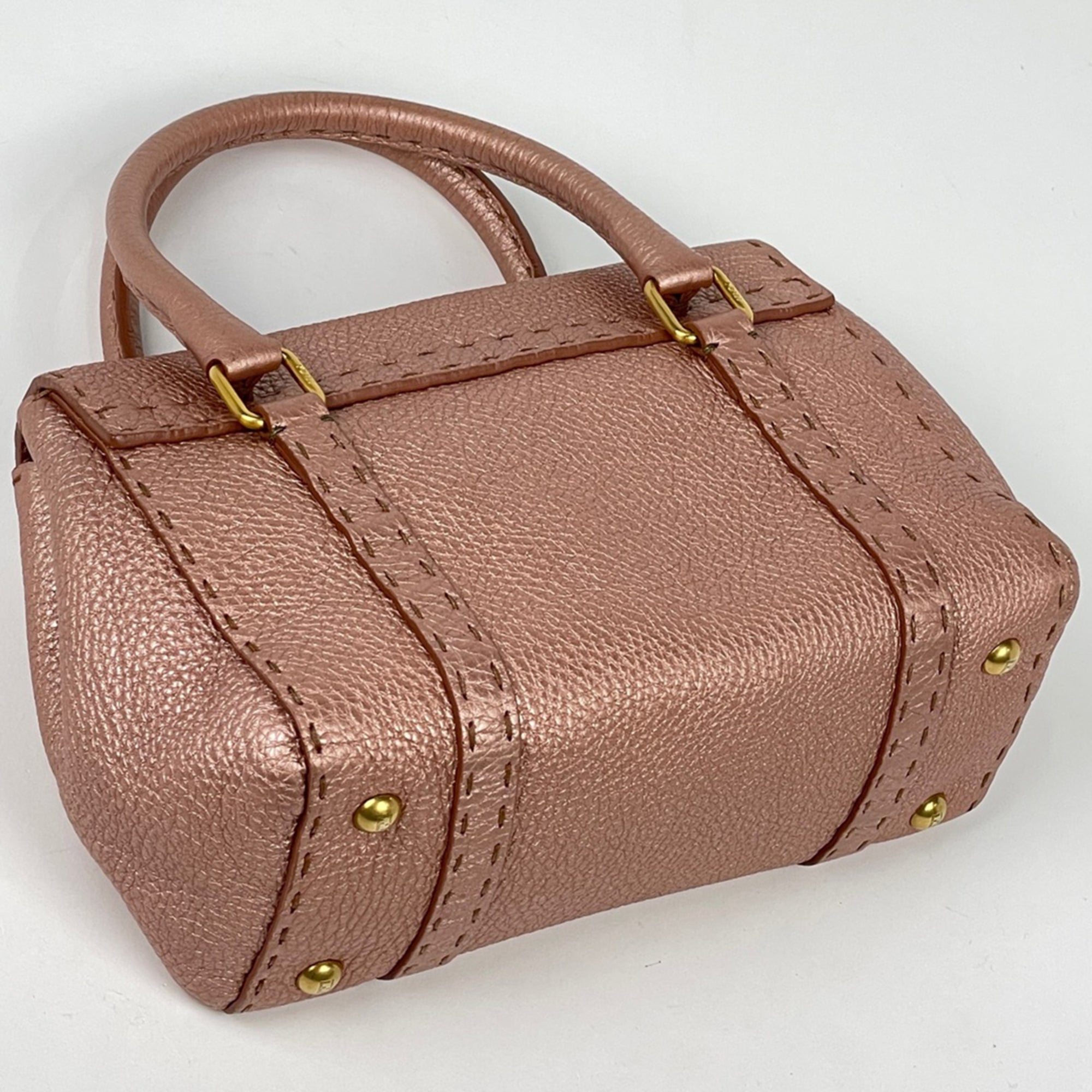 Fendi Pink Leather Handbag (Pre-Owned)