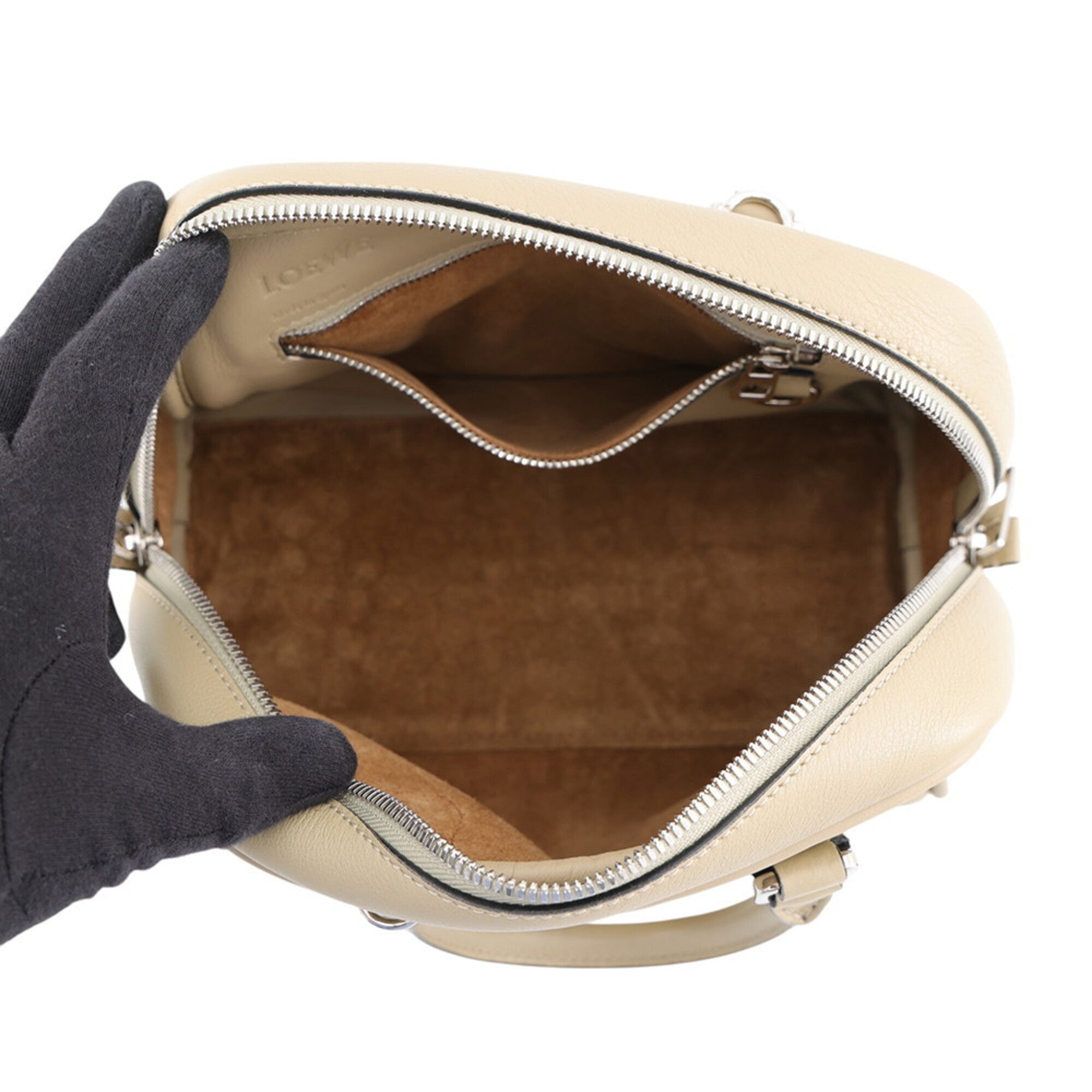 Loewe Beige Leather Handbag (Pre-Owned)