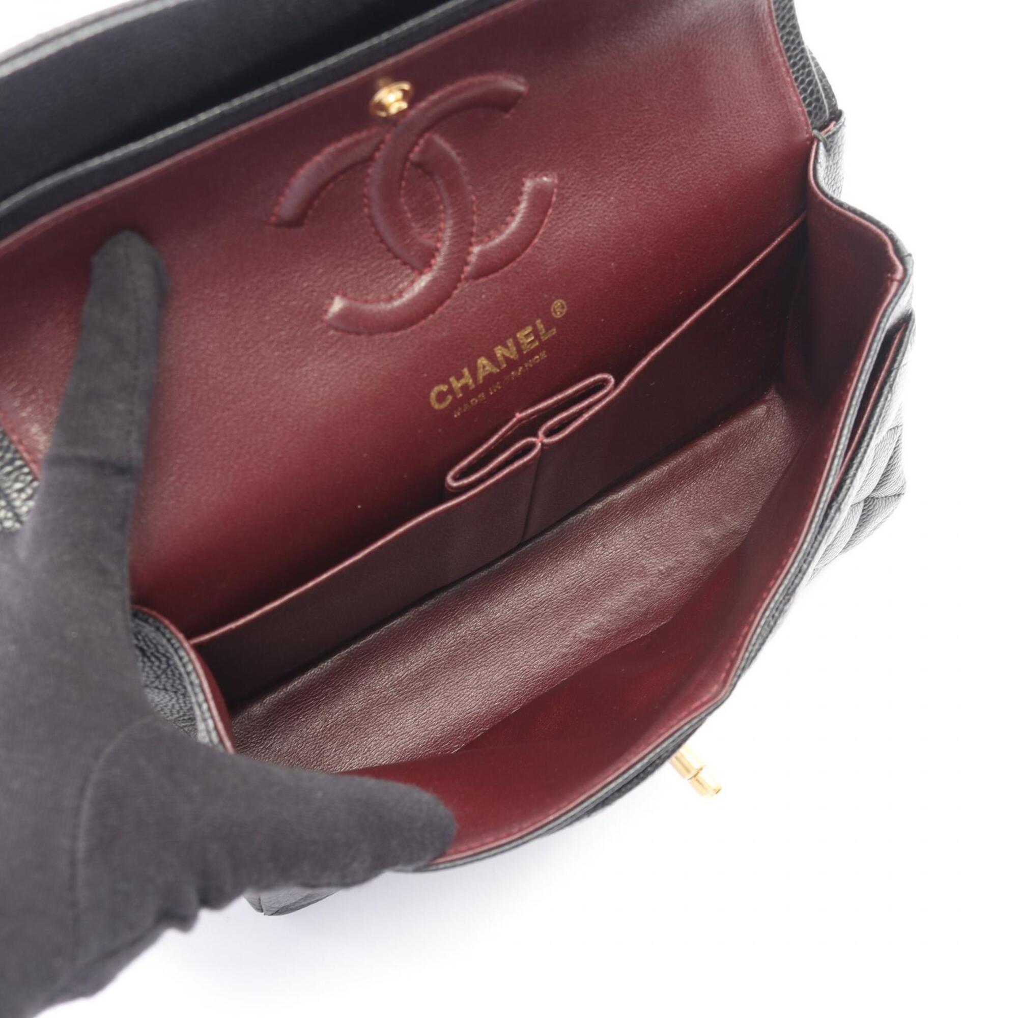 Chanel Black Grained Calfskin Handbag Shoulder Bag (Pre-Owned)