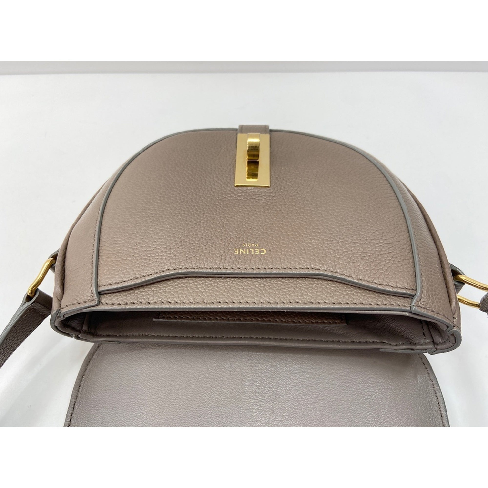 Celine Beige Shoulder Bag (Pre-Owned)