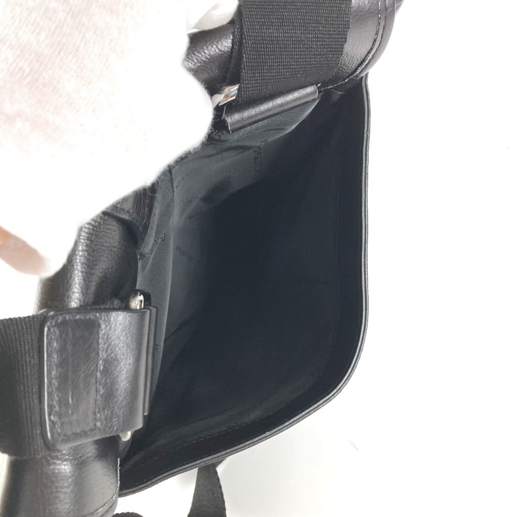 Dolce & Gabbana Black Leather Shoulder Bag (Pre-Owned)