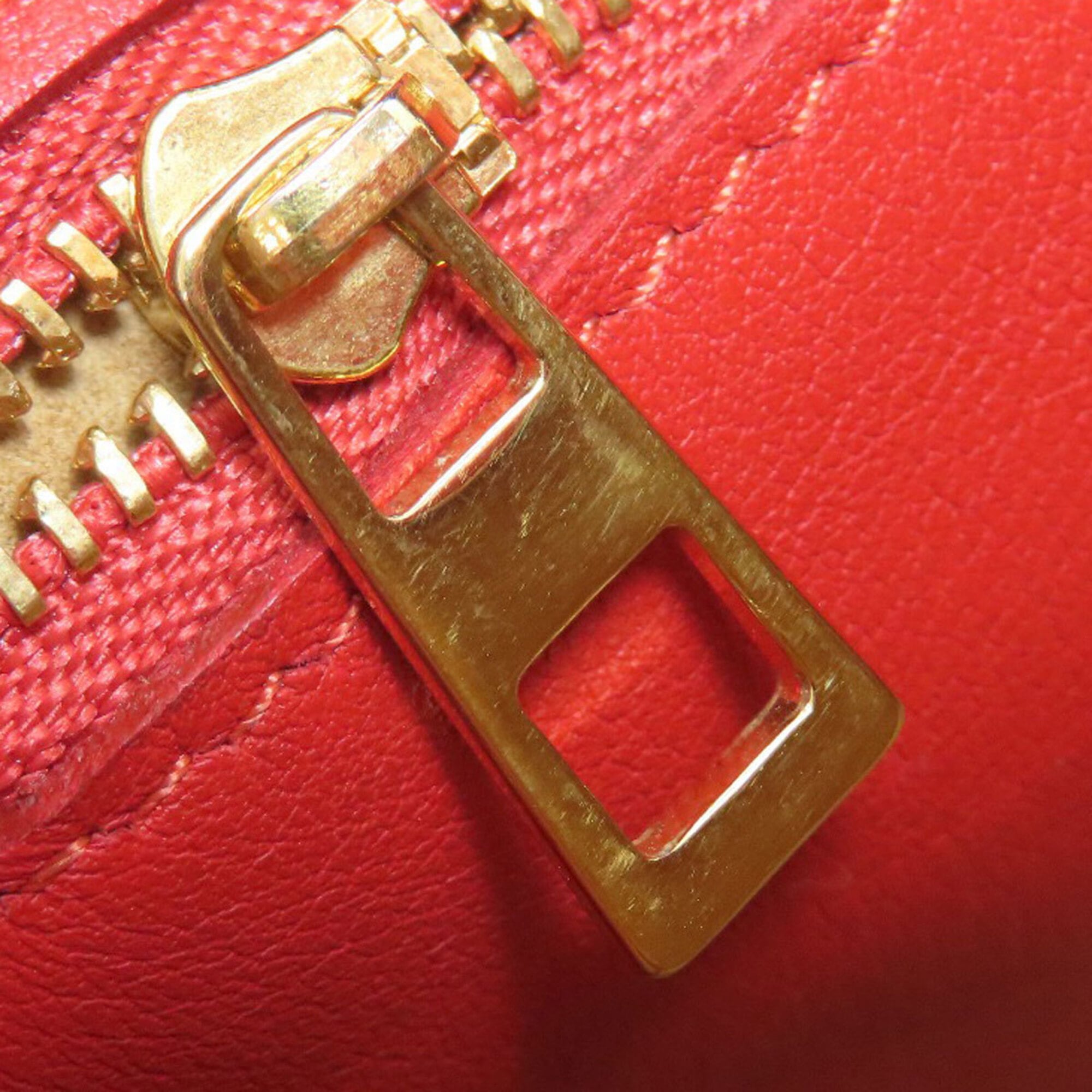 Loewe Red Color Leather Handbag (Pre-Owned)