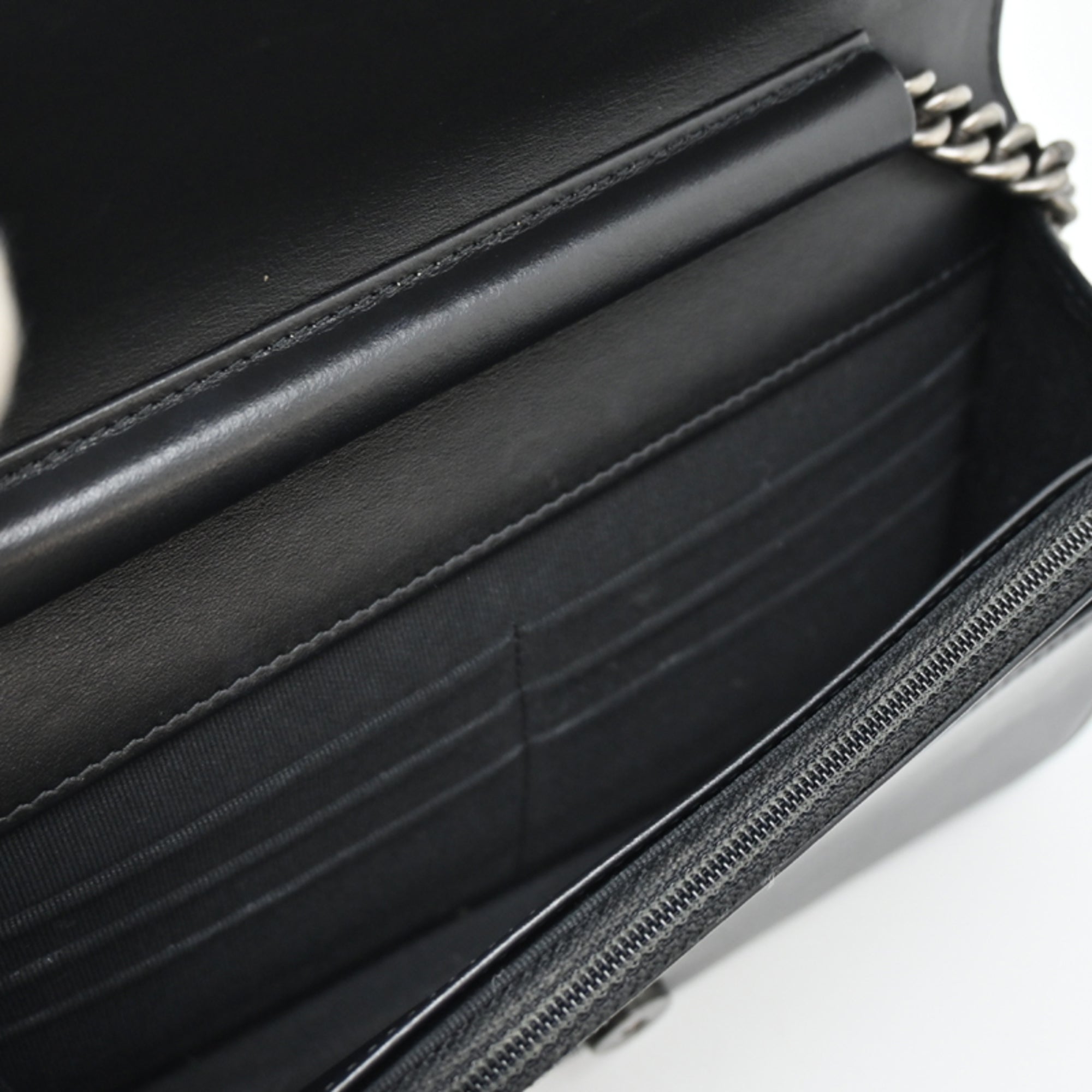 Chanel Black Grained Calfskin Chain/Shoulder Wallet (Pre-Owned)