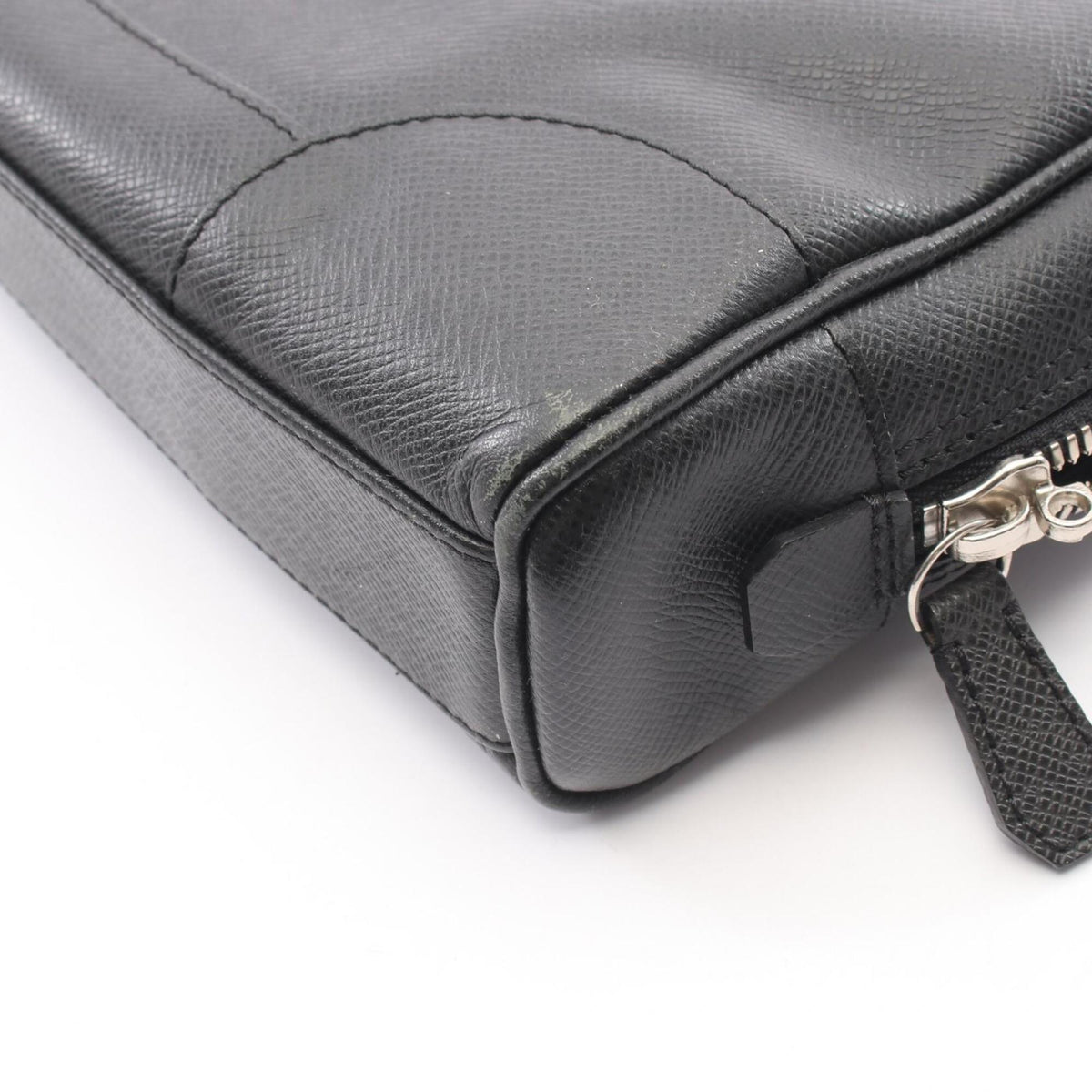 Louis Vuitton Black Leather Briefcase Handbag (Pre-Owned)