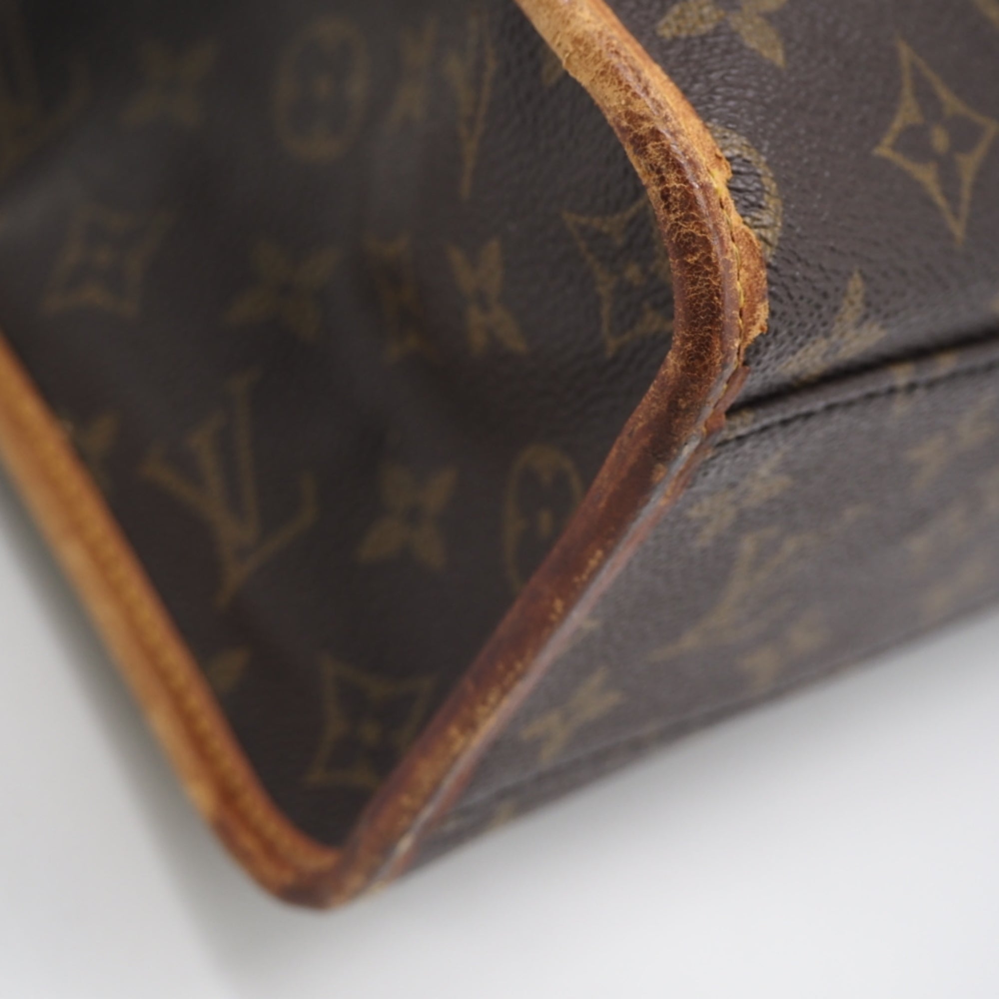Louis Vuitton Brown Coated Canvas Leather Handbag (Pre-Owned)
