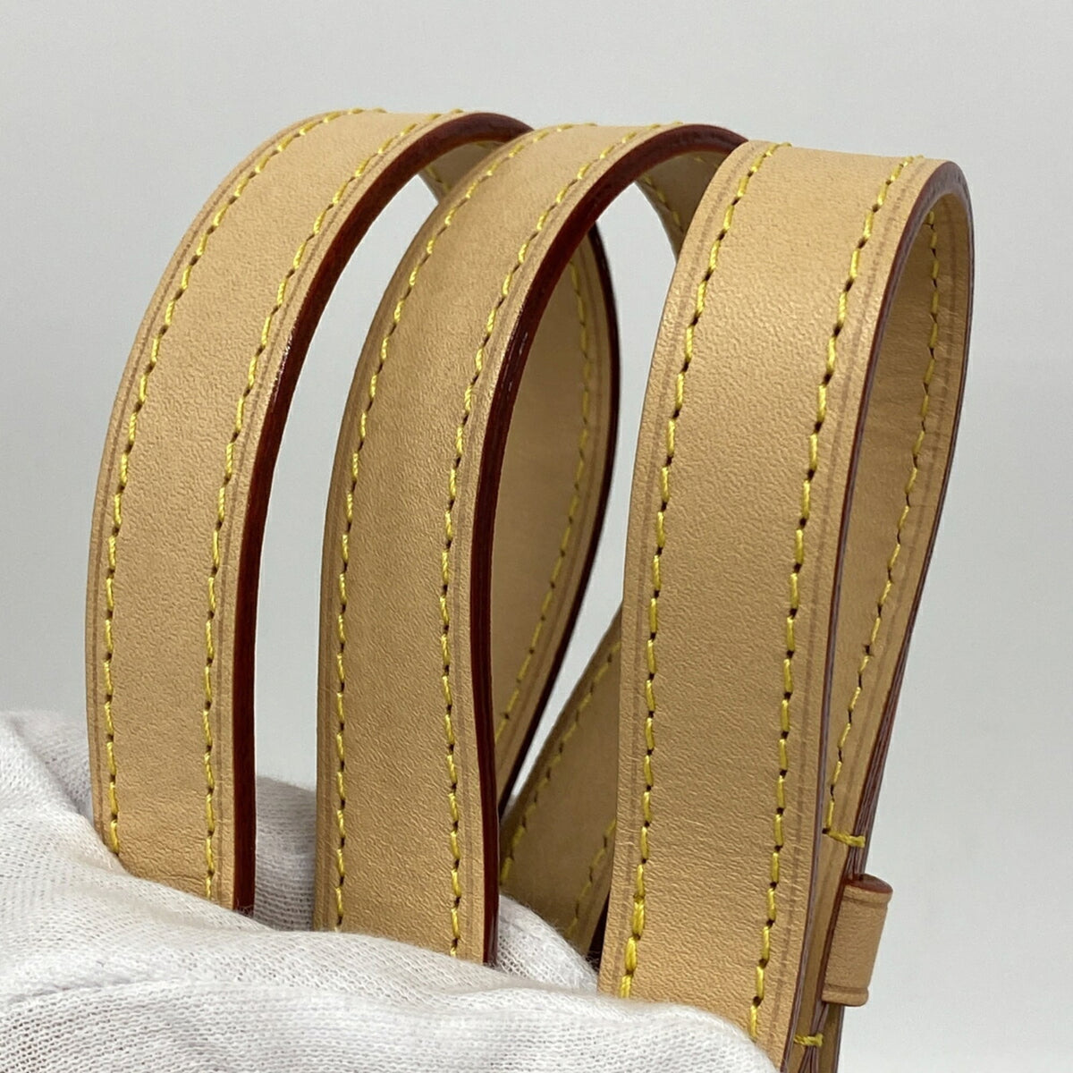 Louis Vuitton Brown Handbag (Pre-Owned)