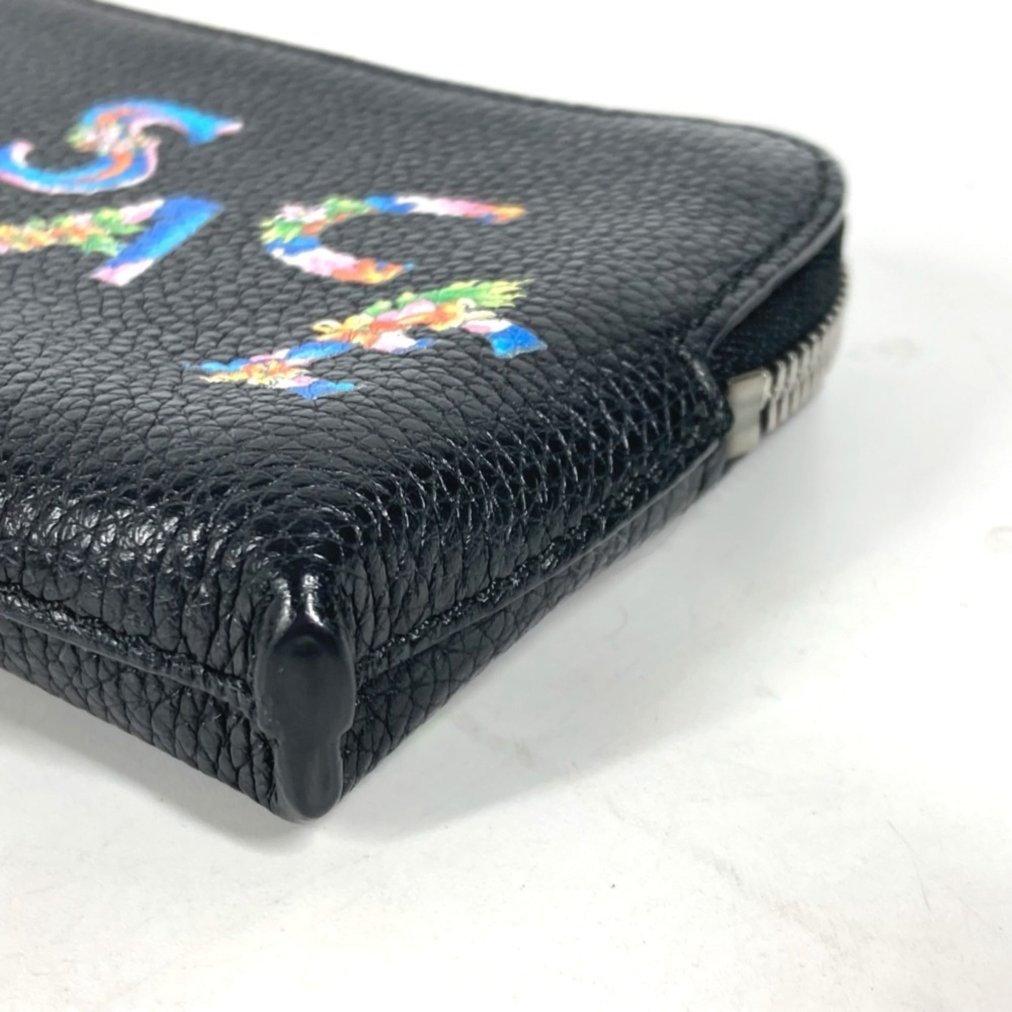 Versace Black Leather Coin Purse/Coin Case (Pre-Owned)