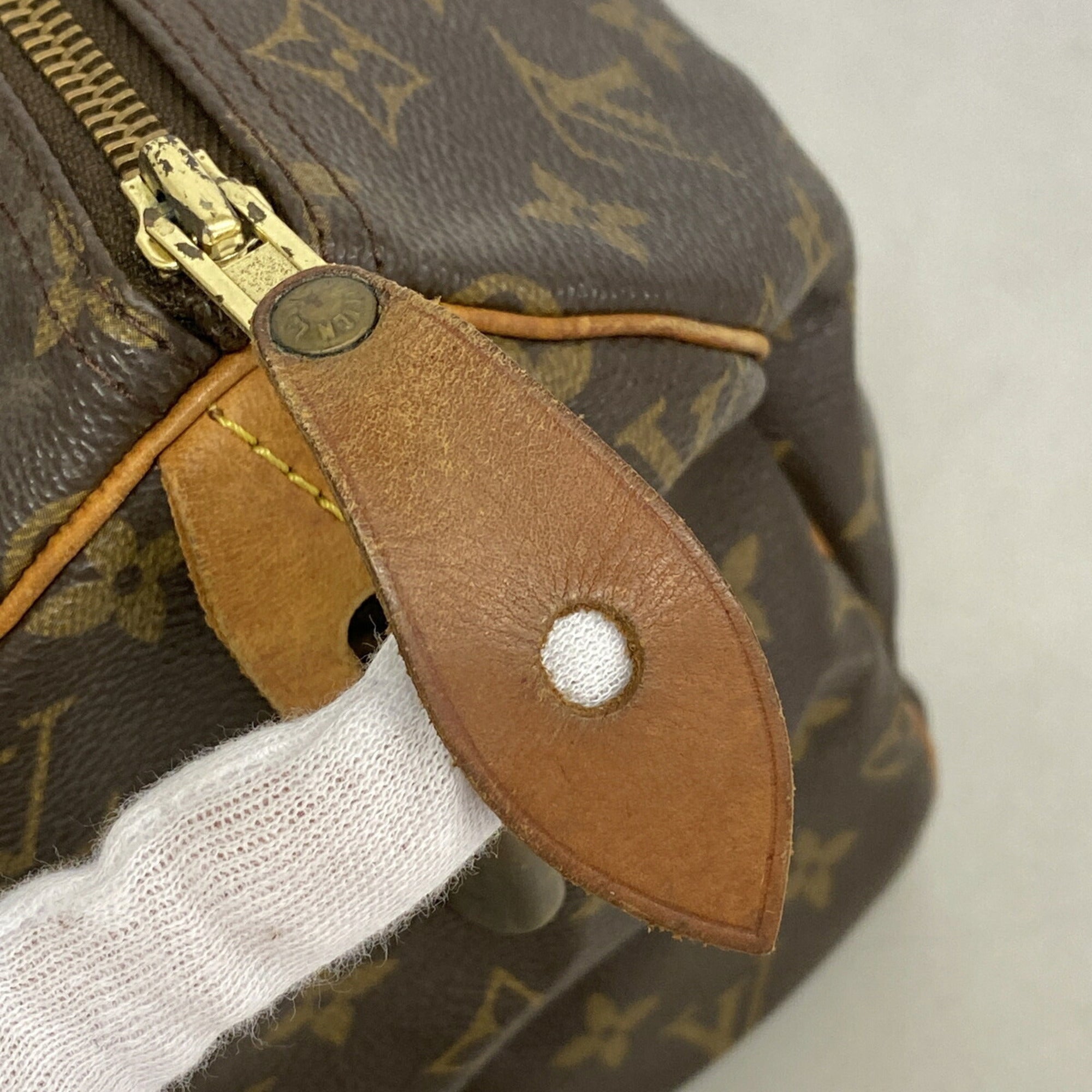 Louis Vuitton Brown Handbag (Pre-Owned)