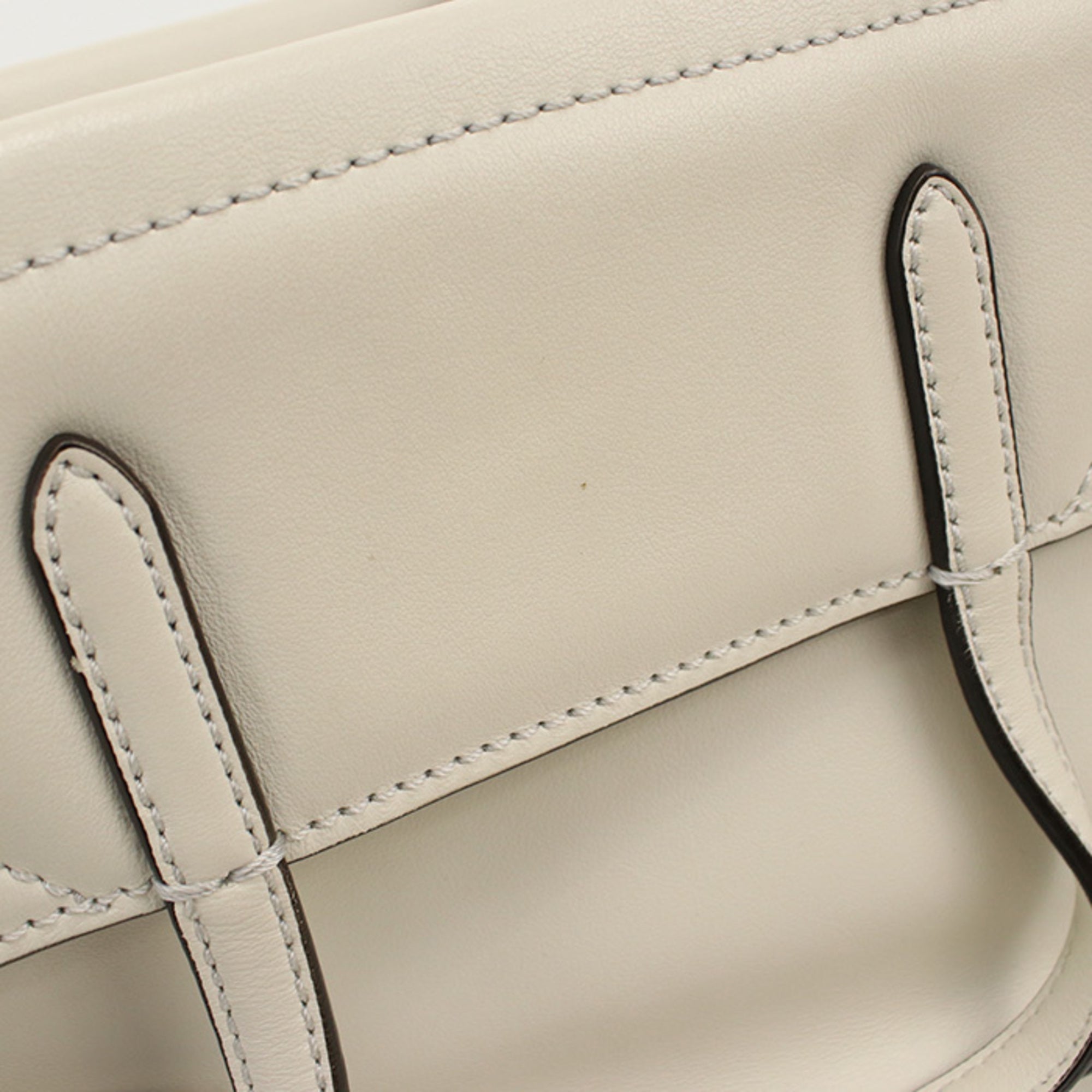 Fendi Ivory Leather Tote Bag (Pre-Owned)