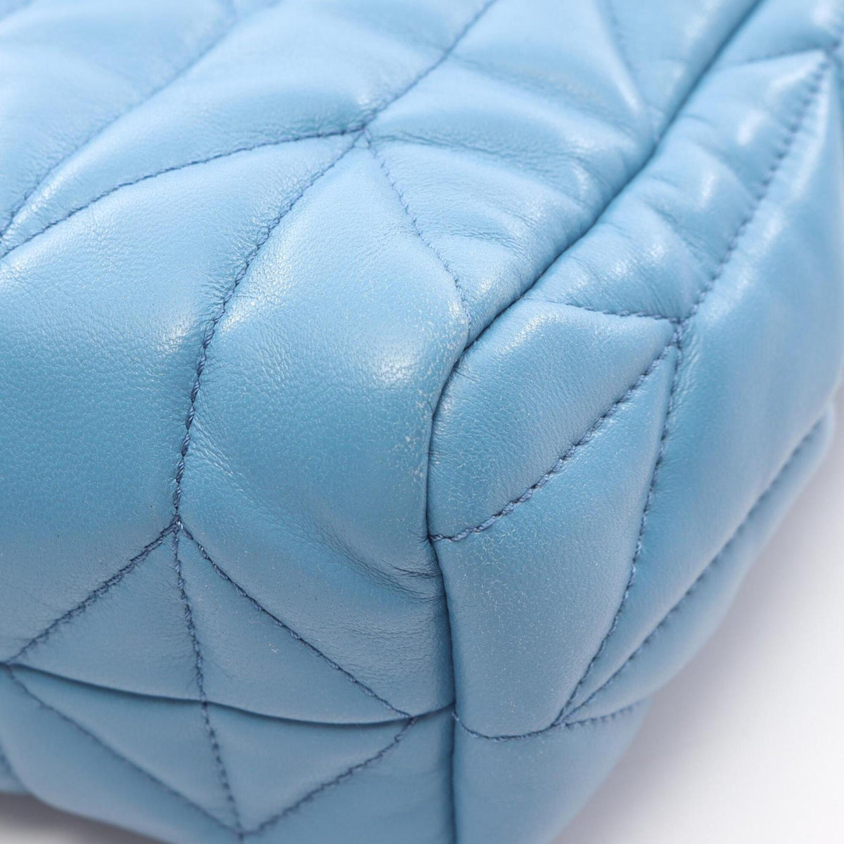 Miu Miu Blue Leather Handbag (Pre-Owned)