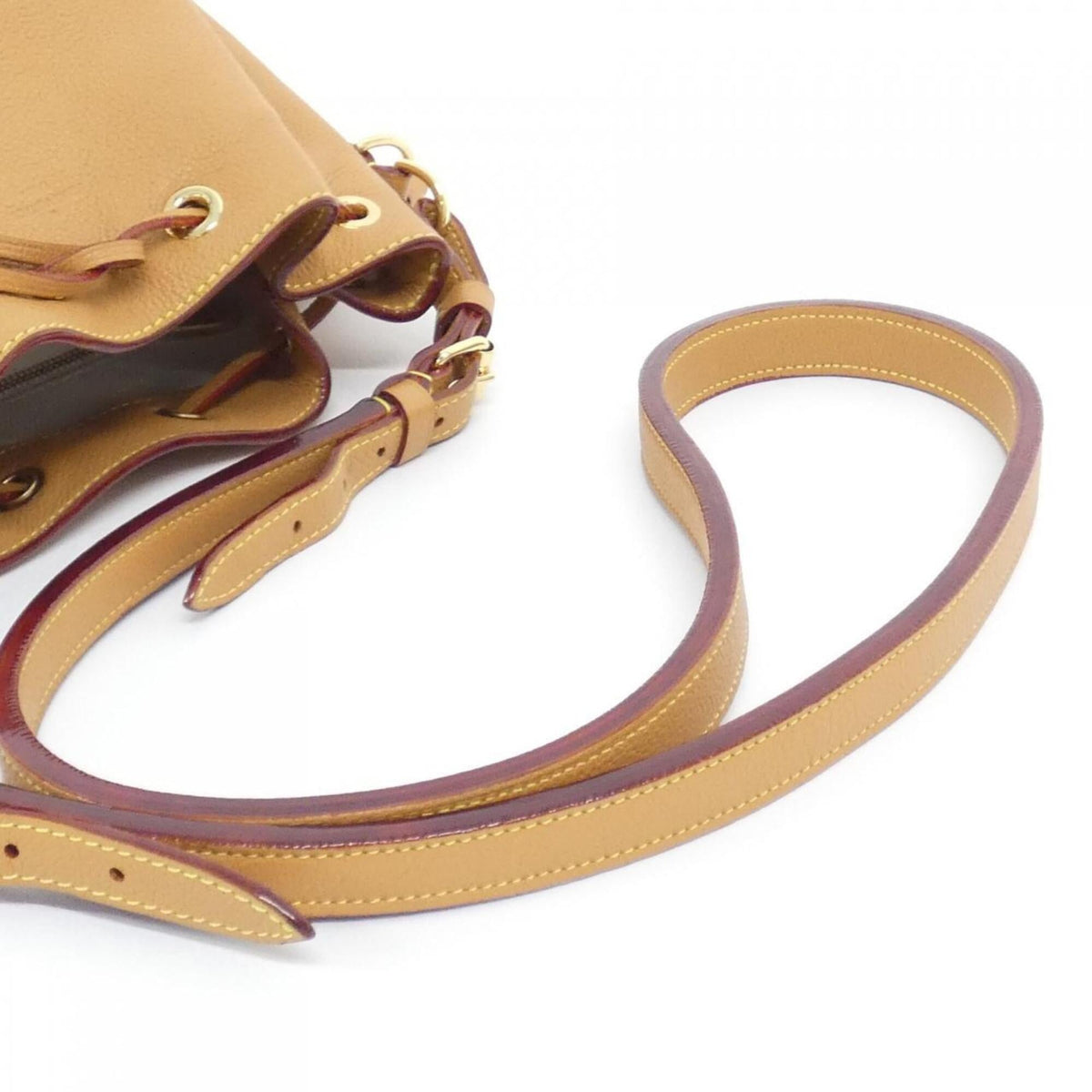Louis Vuitton Brown Shoulder Bag (Pre-Owned)