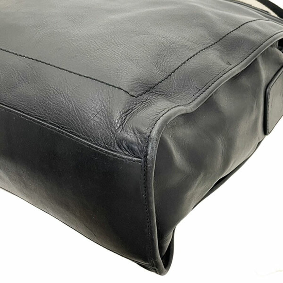 Bally Black Leather Handbag Shoulder Bag Tote Bag (Pre-Owned)