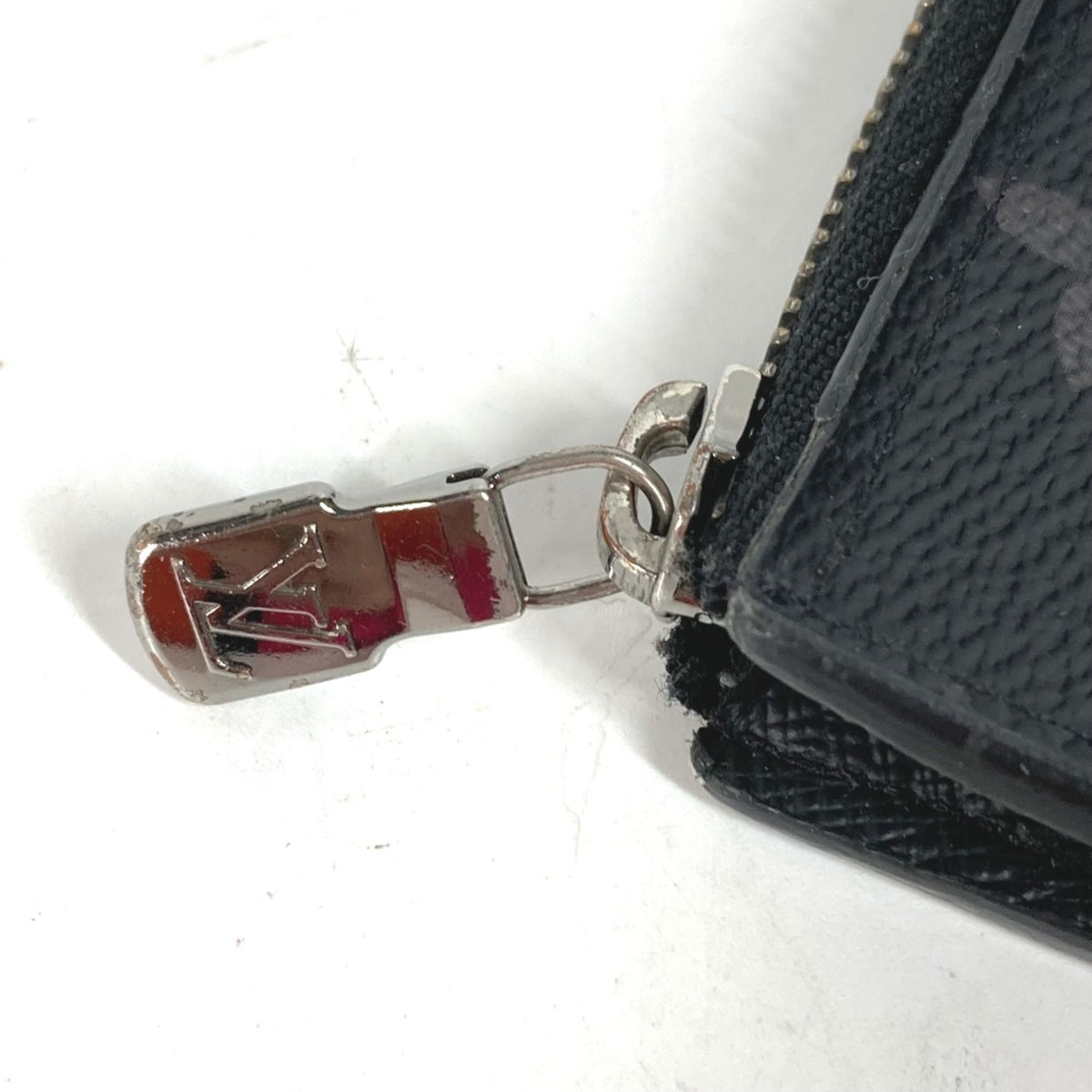 Louis Vuitton Black Monogram Eclipse Monogram Eclipse Coin Purse/Coin Case (Pre-Owned)