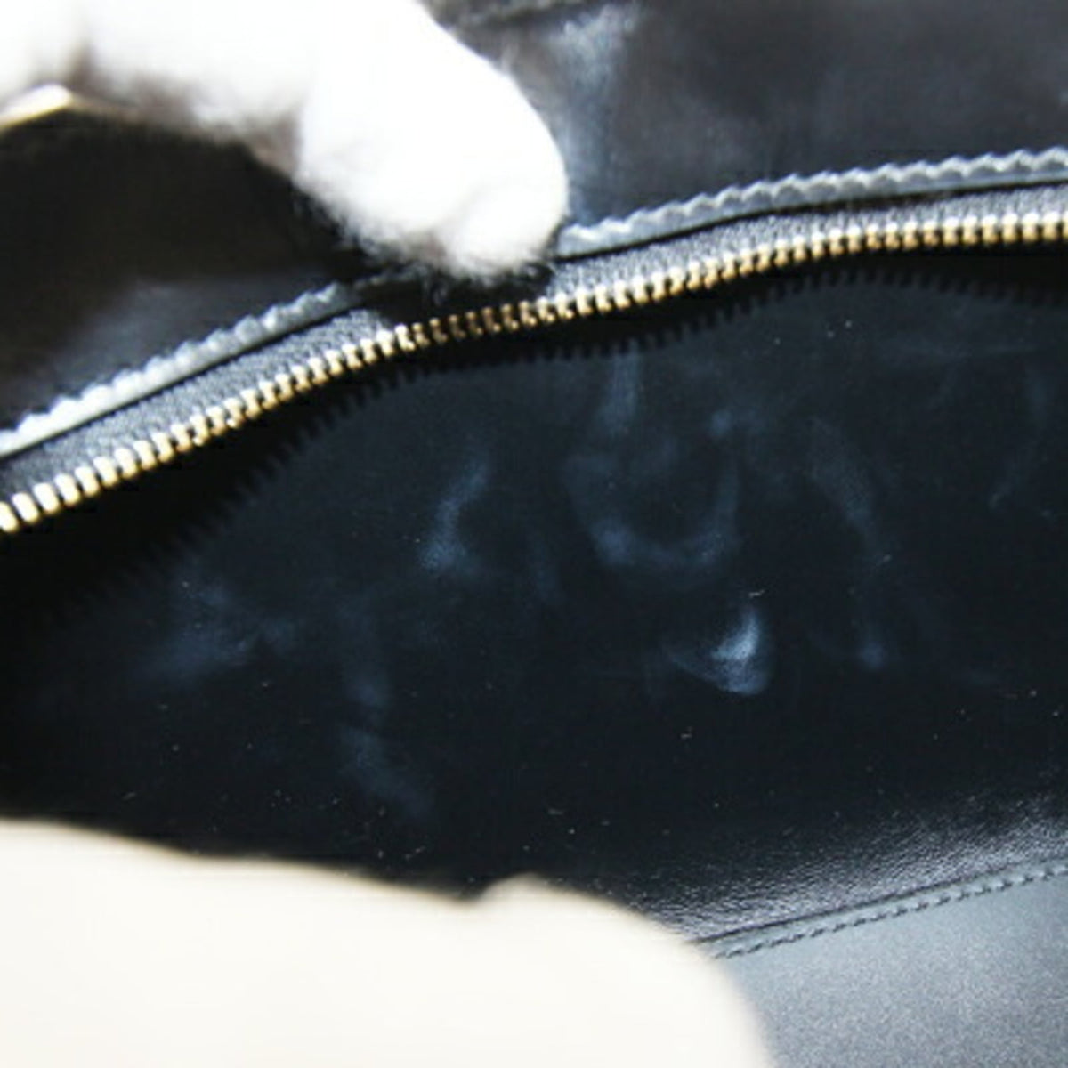 Burberry Black Leather Handbag Shoulder Bag (Pre-Owned)