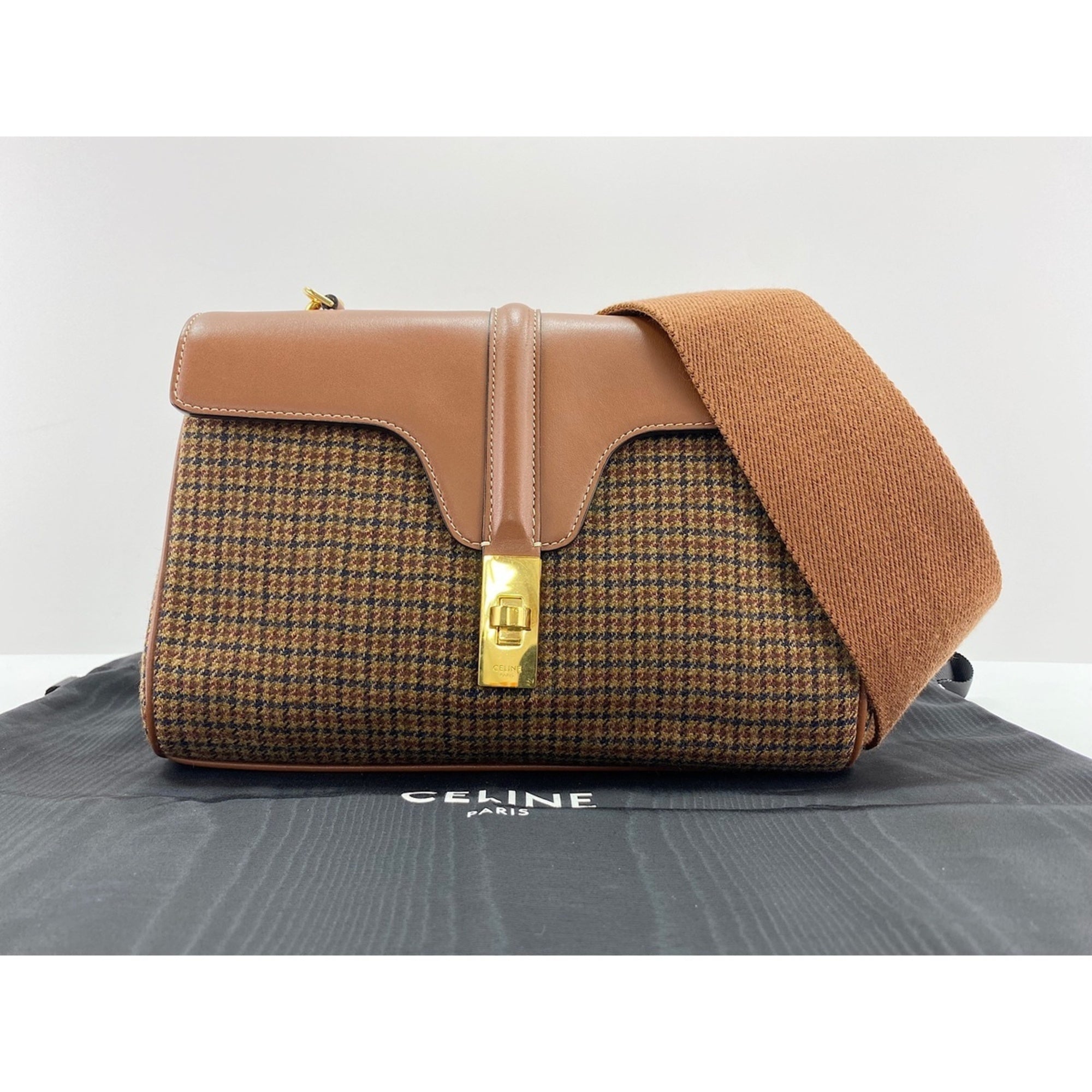 Celine Brown Shoulder Bag (Pre-Owned)